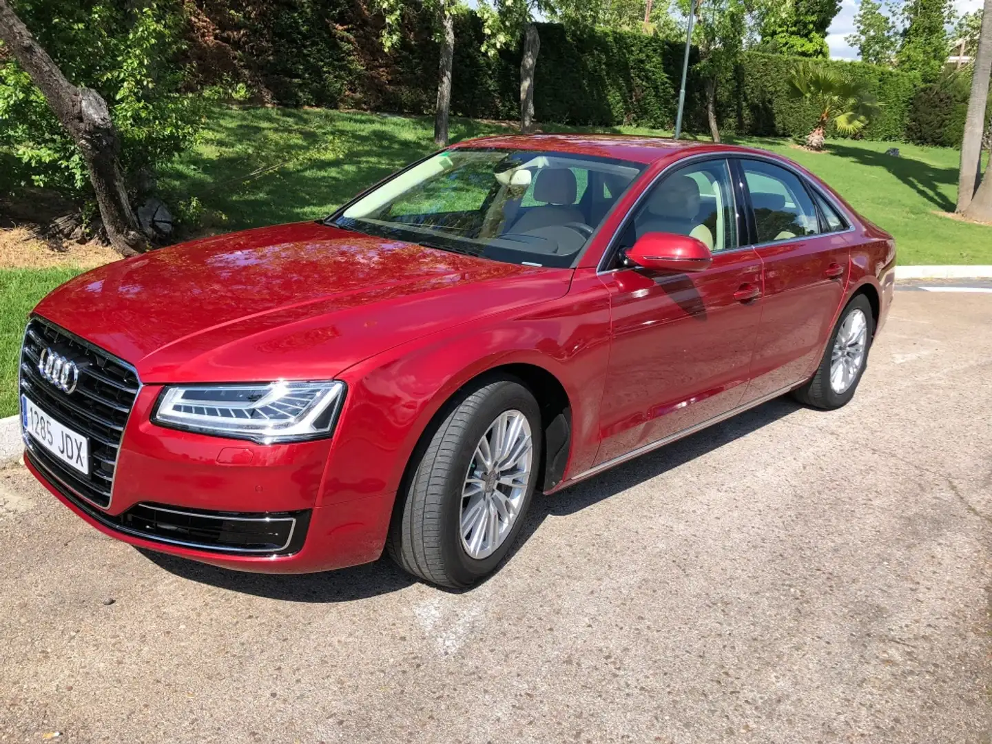 Audi A8 3.0TDI CD quattro Tiptronic Червоний - 1