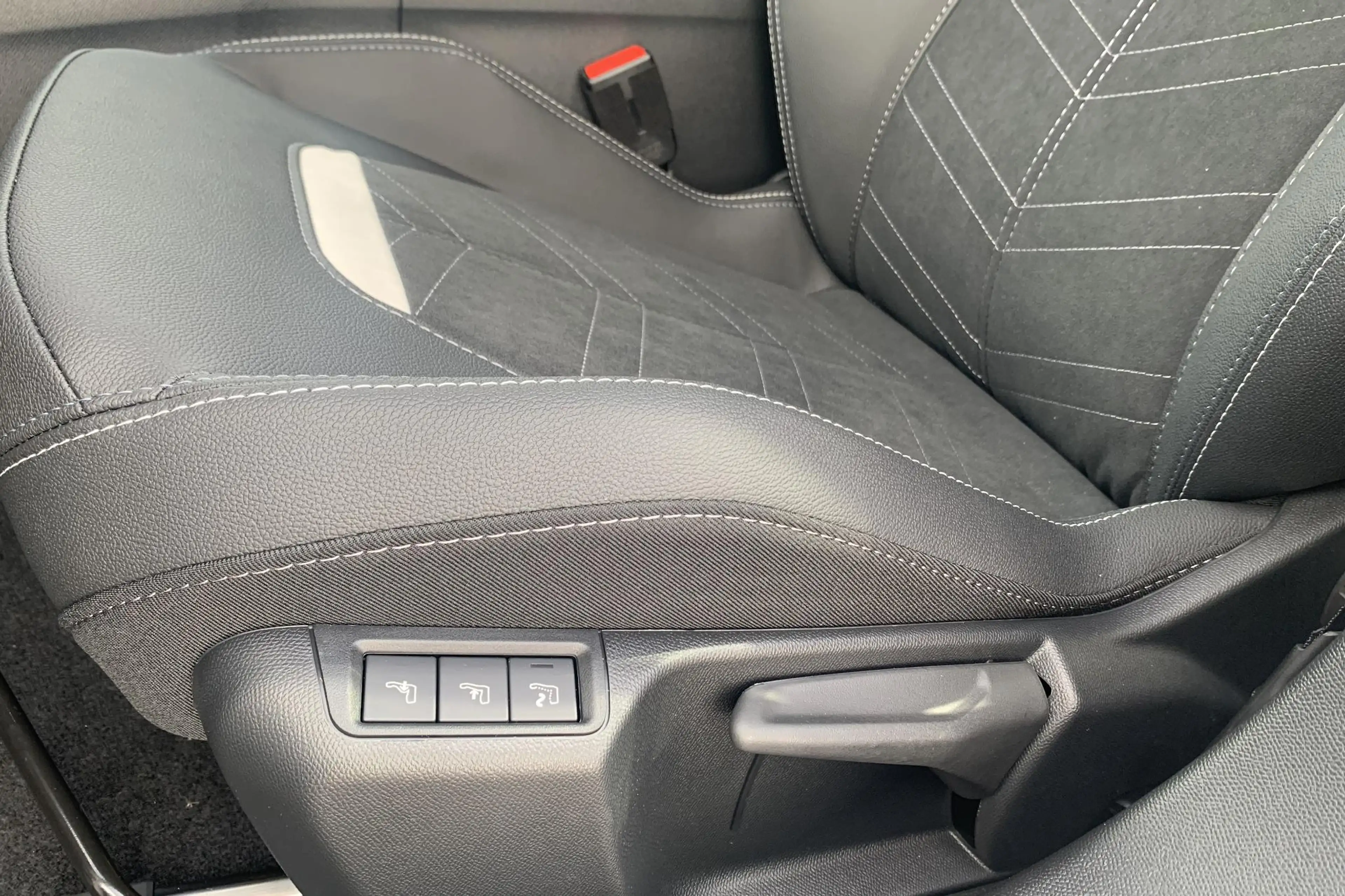 Opel Mokka-E Electric Ultimate 54 kWh | Warmtepomp | LED Matrix — photo 12