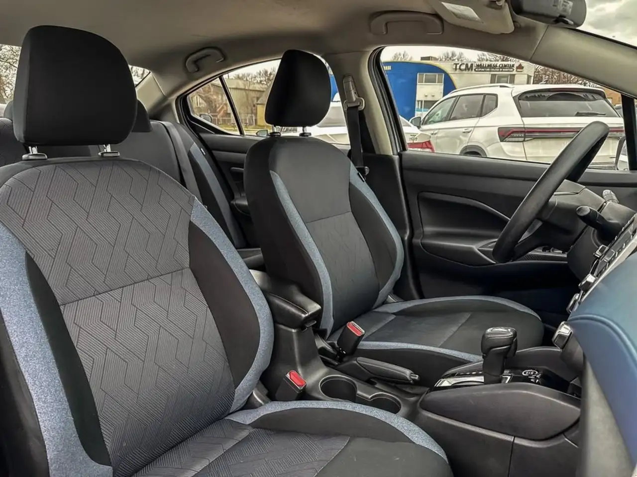 Nissan Versa снимка Nissan Versa