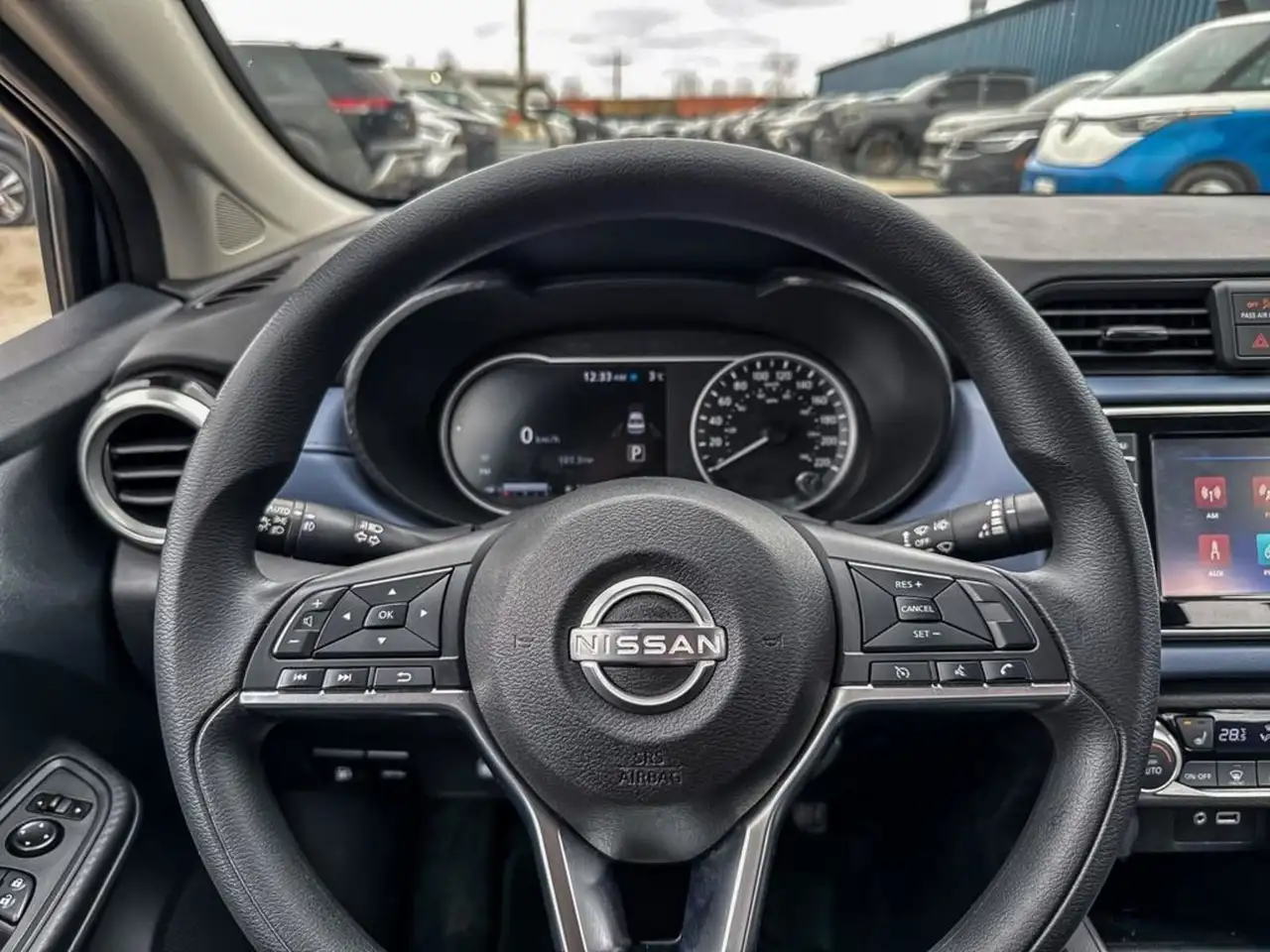 Nissan Versa снимка Nissan Versa