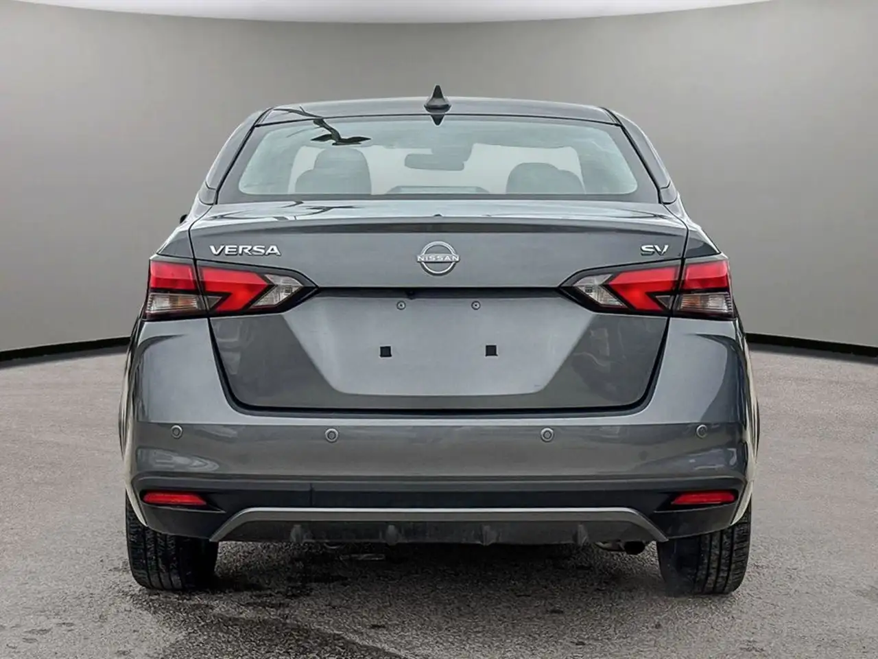 Nissan Versa снимка Nissan Versa