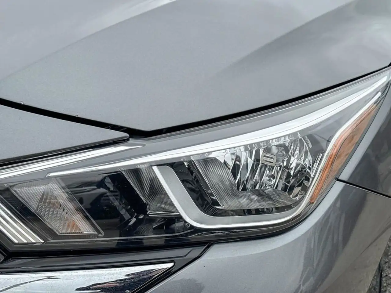 Nissan Versa снимка Nissan Versa