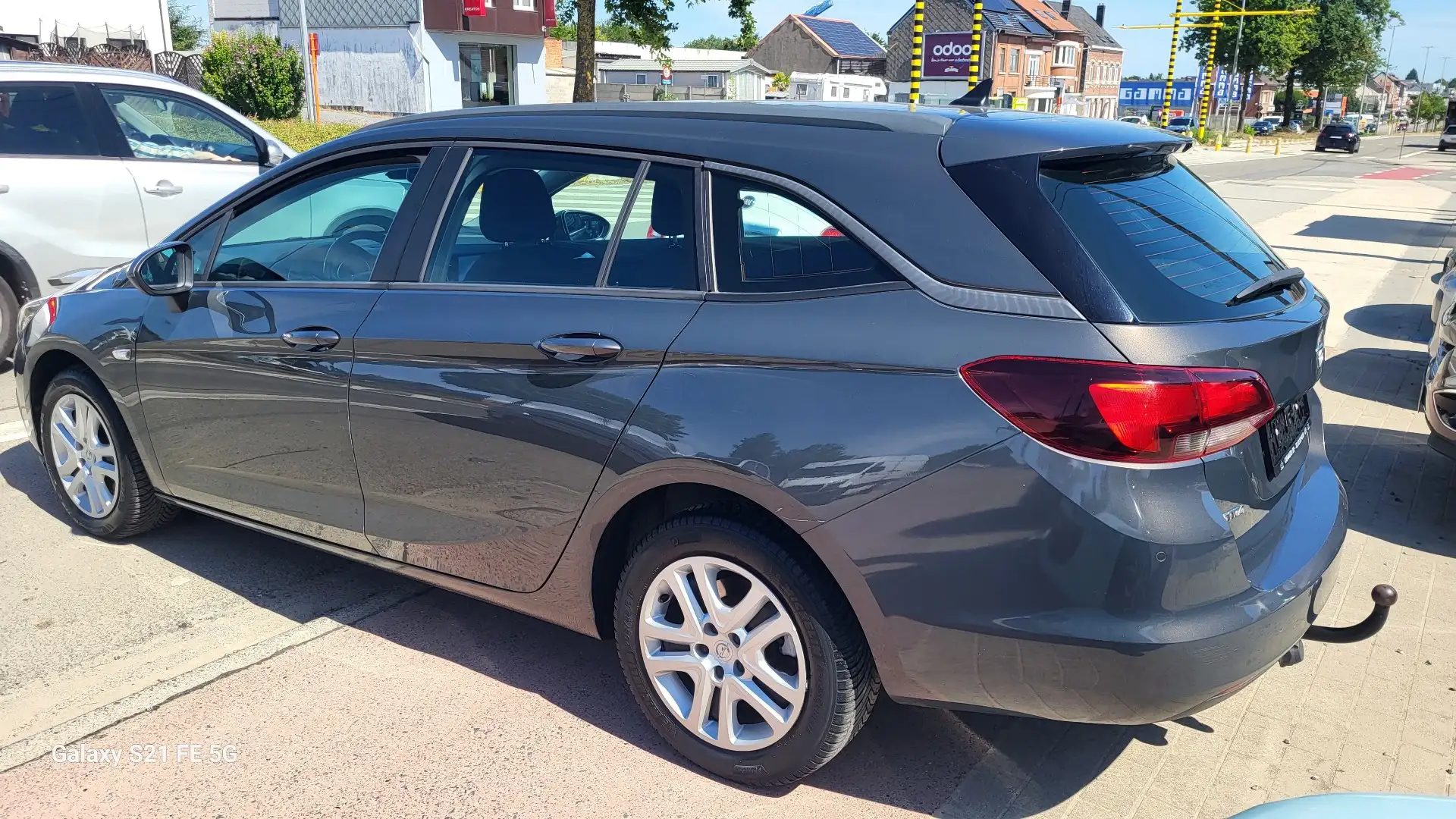 Opel Astra Astra Sports Tourer 1.6  Dynamic Grijs - 2