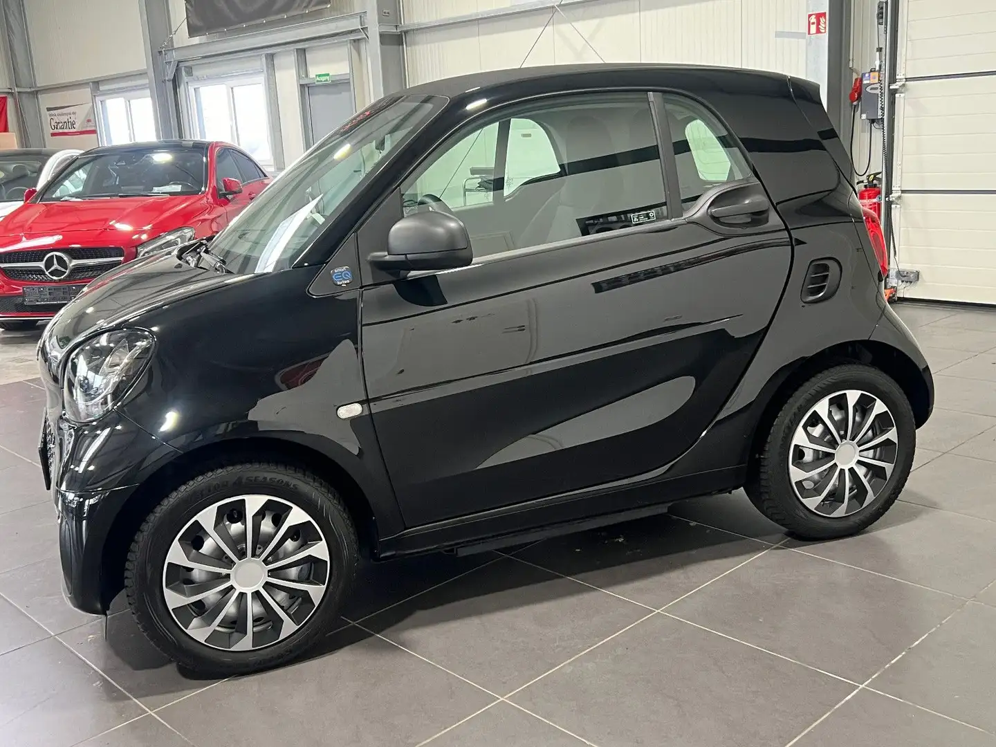 smart forTwo Automatik **Klima*SHZ*Tempomat** Schwarz - 2