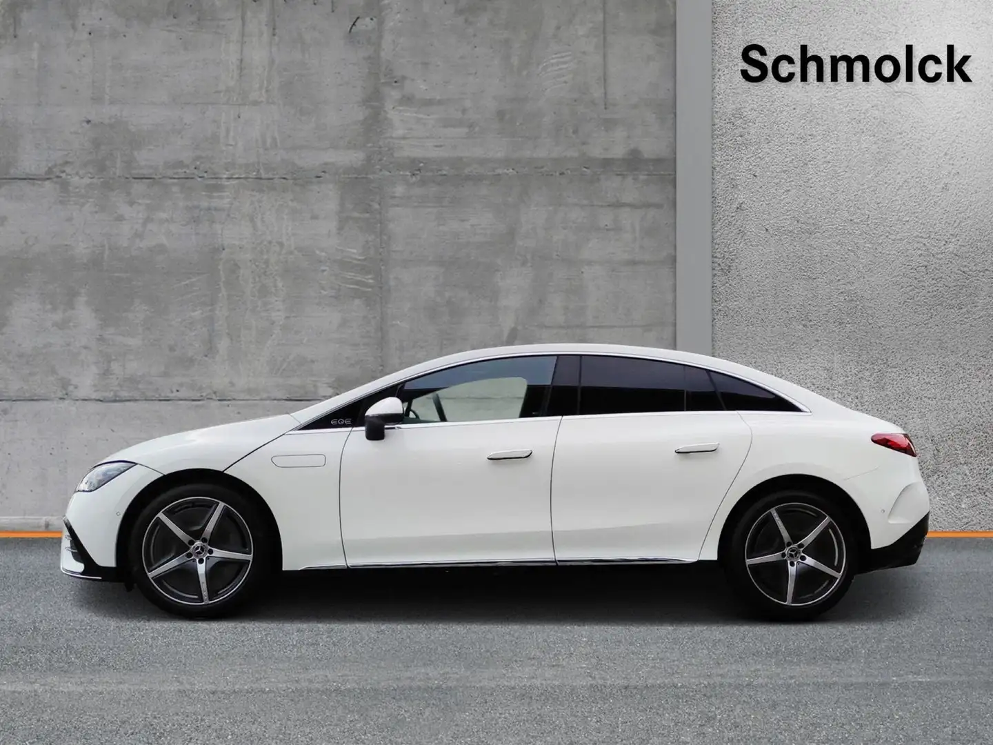 Mercedes-Benz EQE 350 + AMG-LINE /// Fahrzeugstandort: Müllheim Blanc - 2