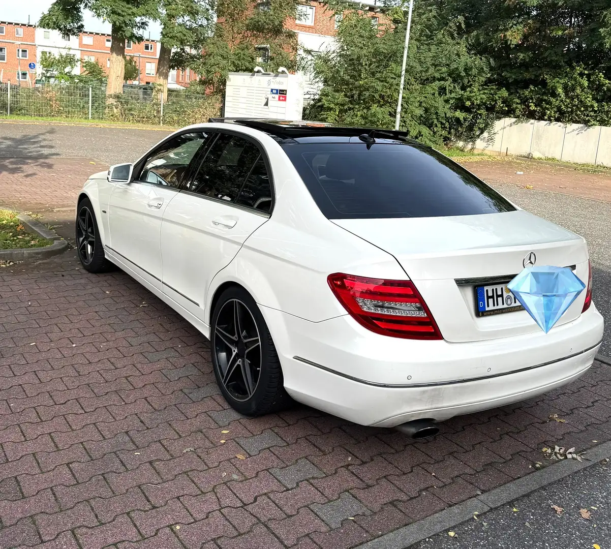 Mercedes-Benz C 220 CDI DPF BlueEFFICIENCY Avantgarde Edition - 1