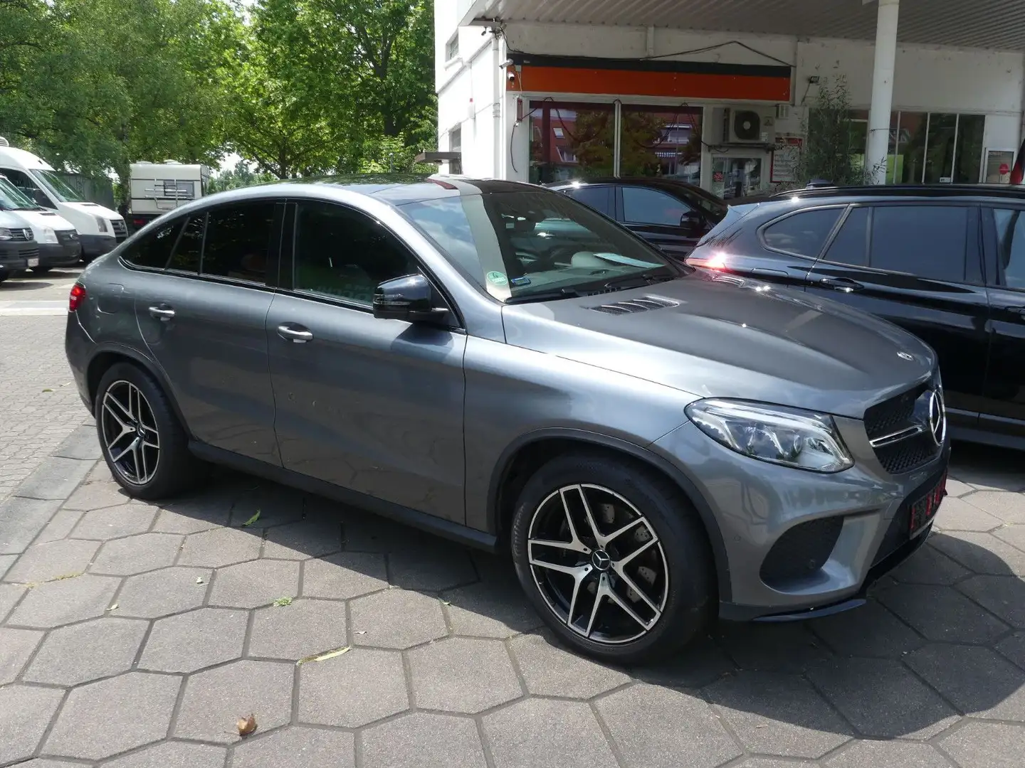Mercedes-Benz GLE 43 AMG Coupe 4Matic LEDER AHK 360°K,DISCTRON Grau - 1