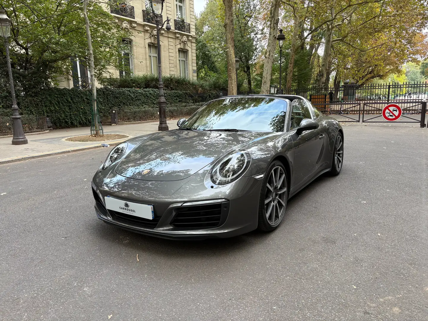 Porsche 911 991.2 Targa 4S PDK Gris - 1
