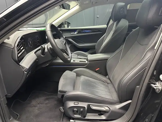 Volkswagen Passat view 15