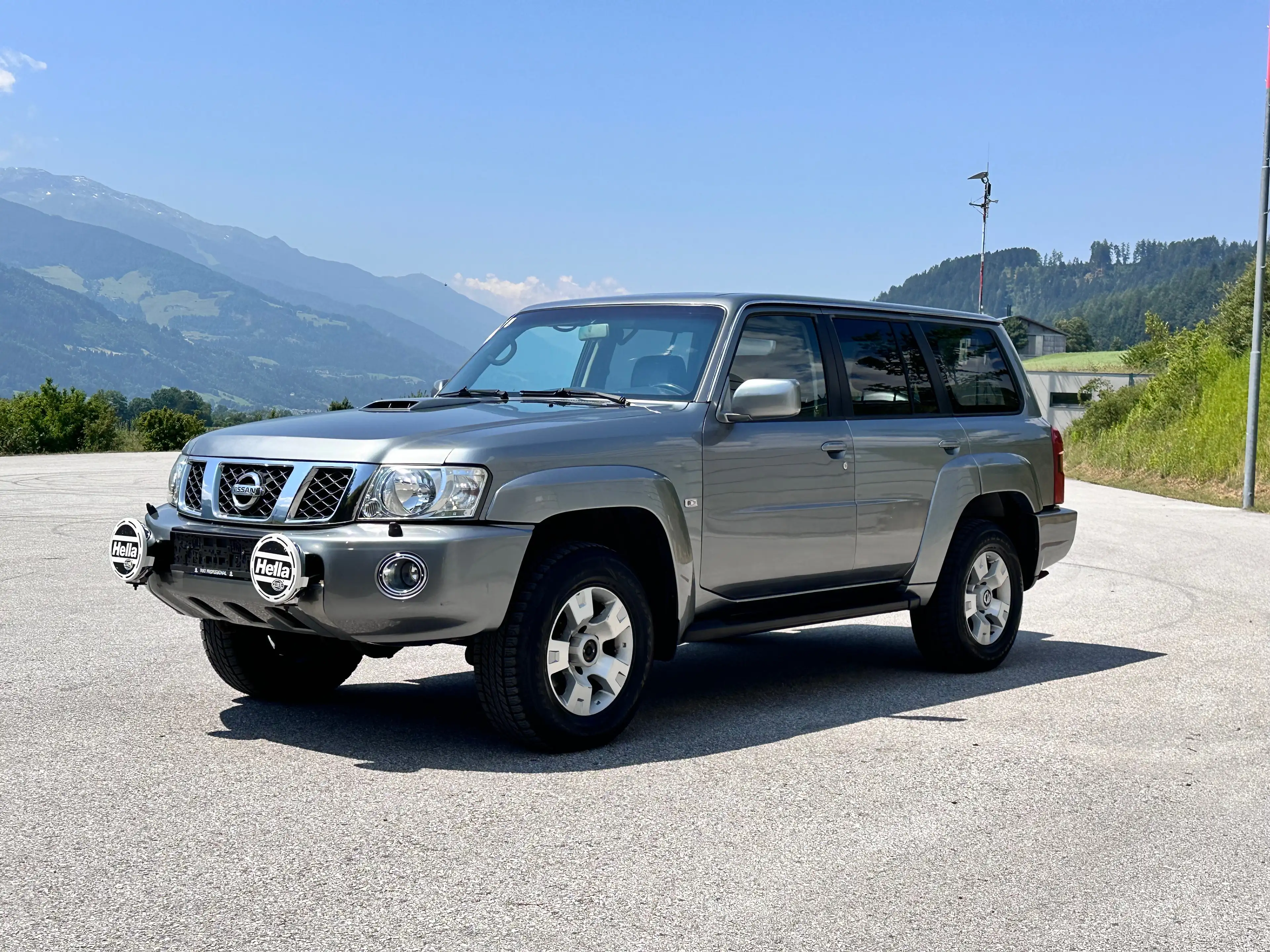 Nissan Patrol GR Wagon 3,0 16V TD Elegance Aut. / AHK 3,5t ... — photo 8