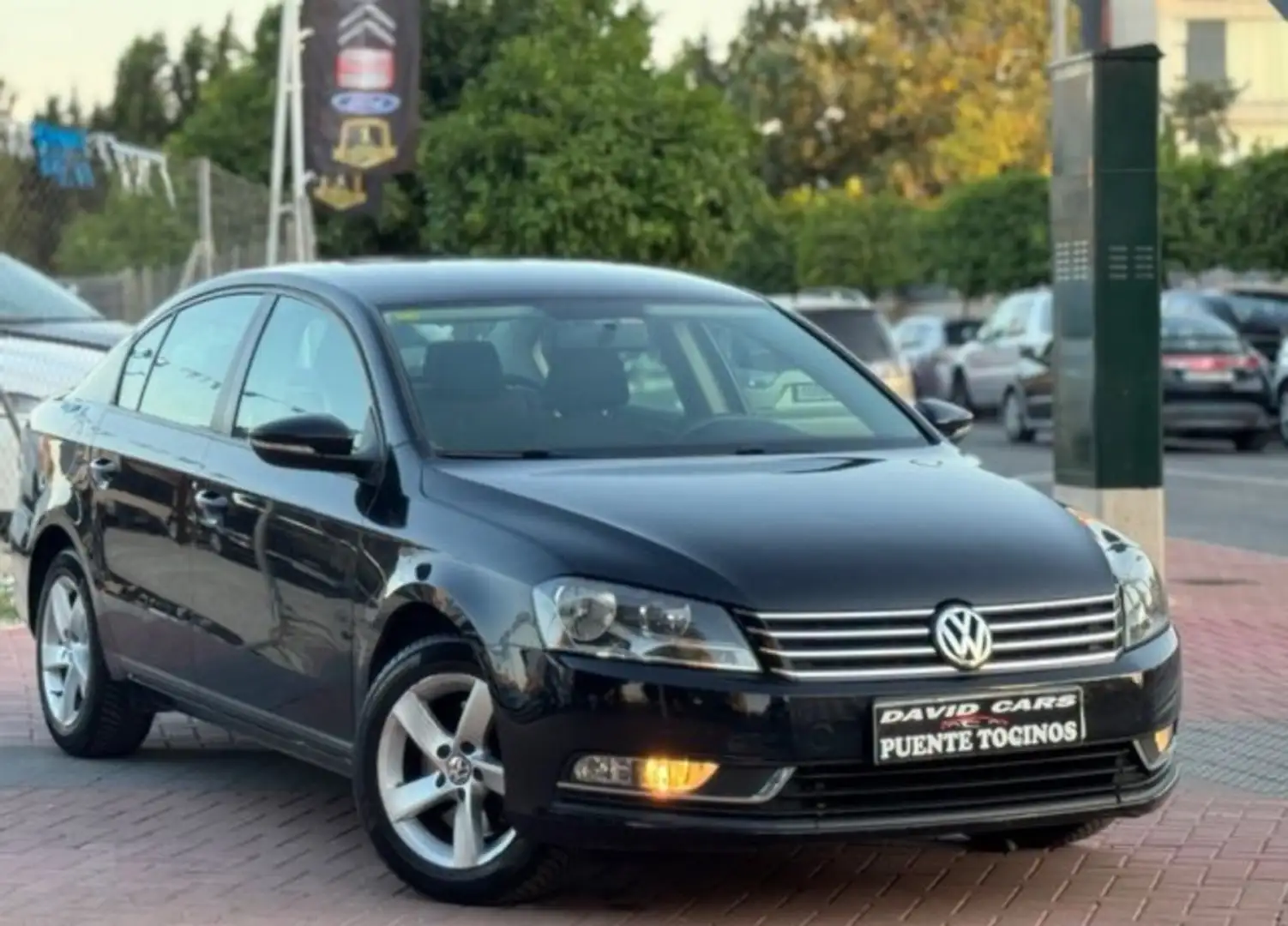 Volkswagen Passat 1.6TDI Exclusive BMT Noir - 1