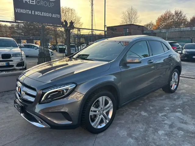 Mercedes-Benz GLA 200 GLA-X156 2014 d (cdi) Premium auto