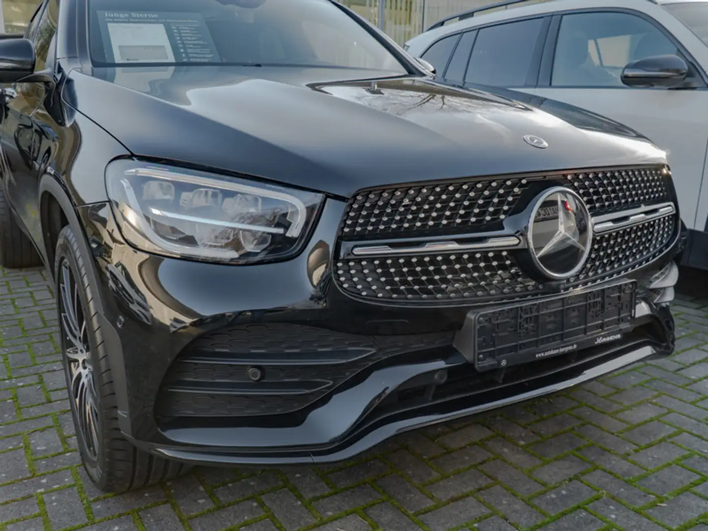 Mercedes-Benz GLC 300 e 4M Coupé AMG-Sport/SHD/Night/AHK/HUD Schwarz - 2