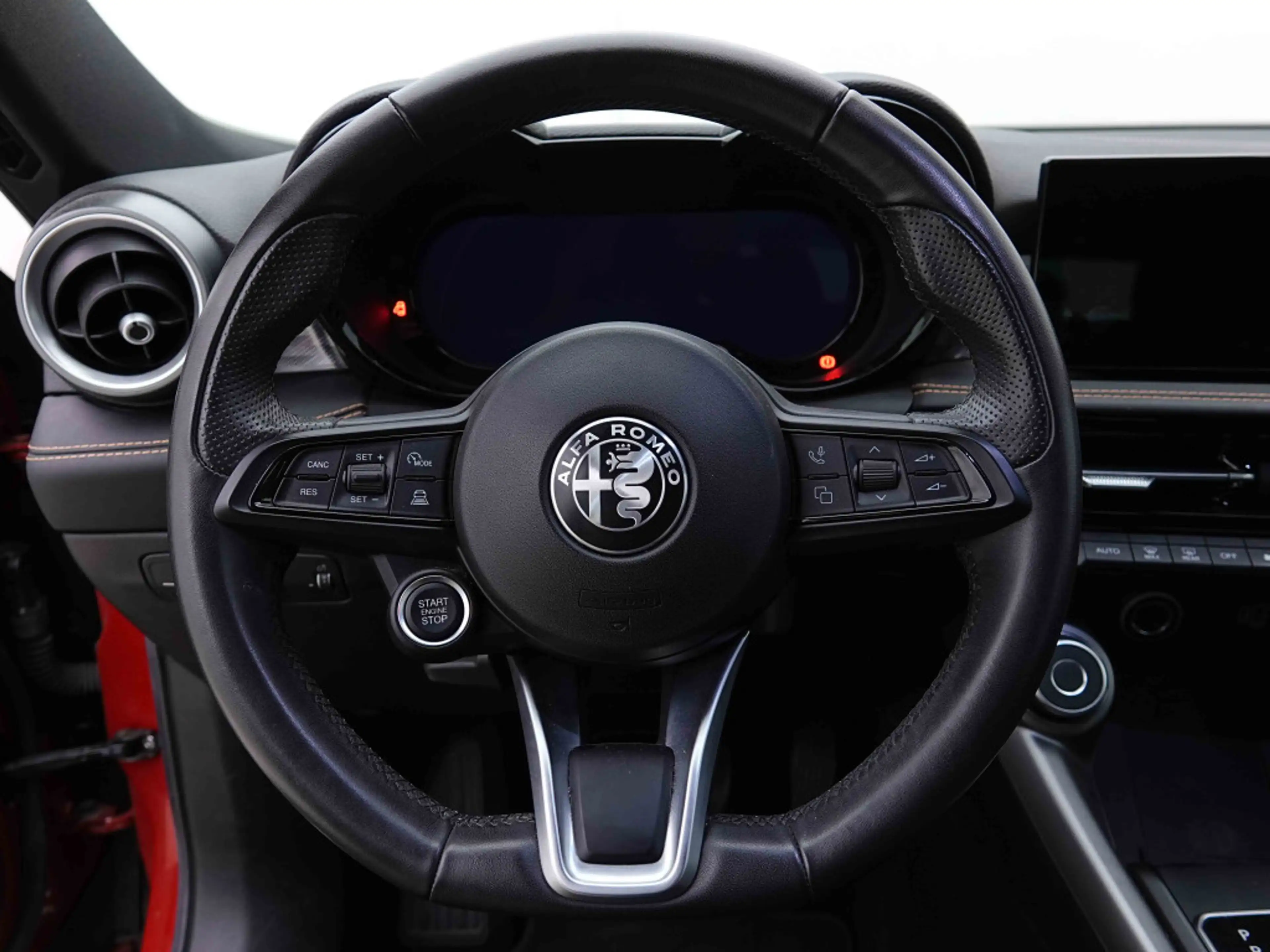 Alfa Romeo Tonale 1.5 MHEV AUT 160 Veloce Pack | Leather | ALU19 | Camera | GPS by App — photo 9