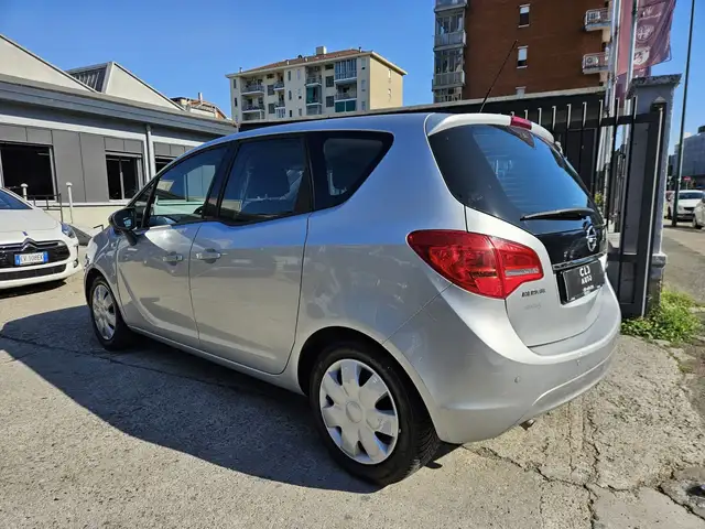 Opel Meriva view 4