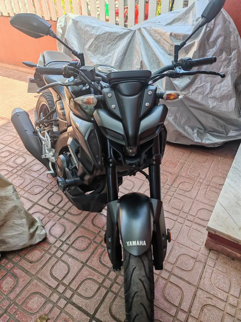 Yamaha MT-125 Negro - 2