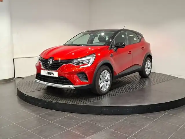 2023 Renault Captur in Red for sale