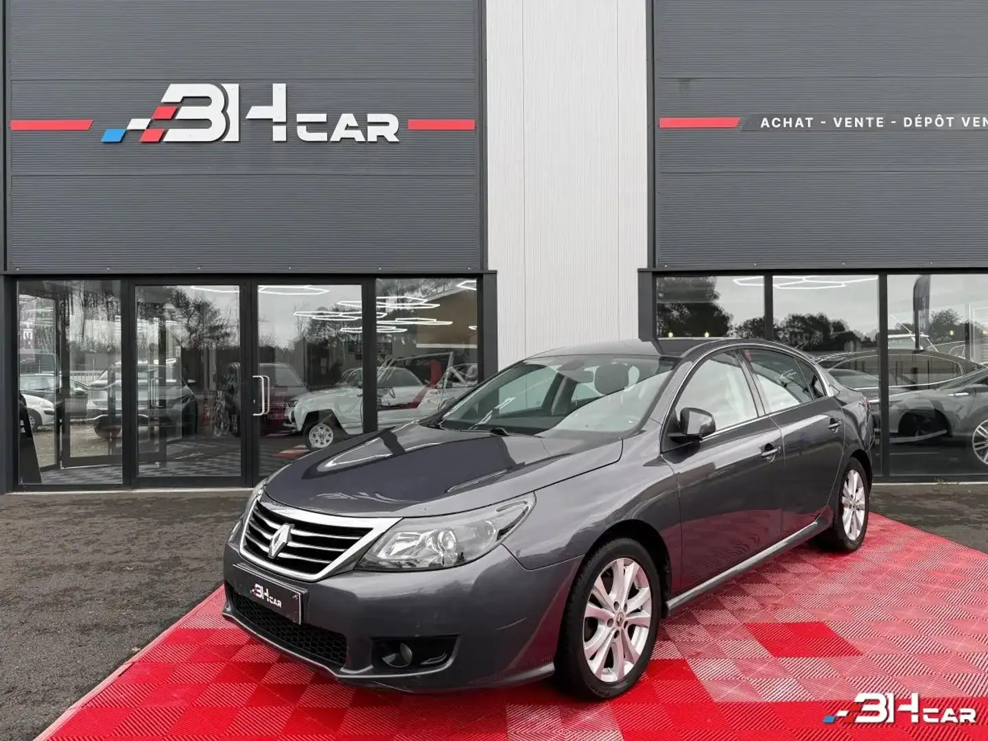 Renault Latitude 2.0 DCI 150 BUSINESS - 1