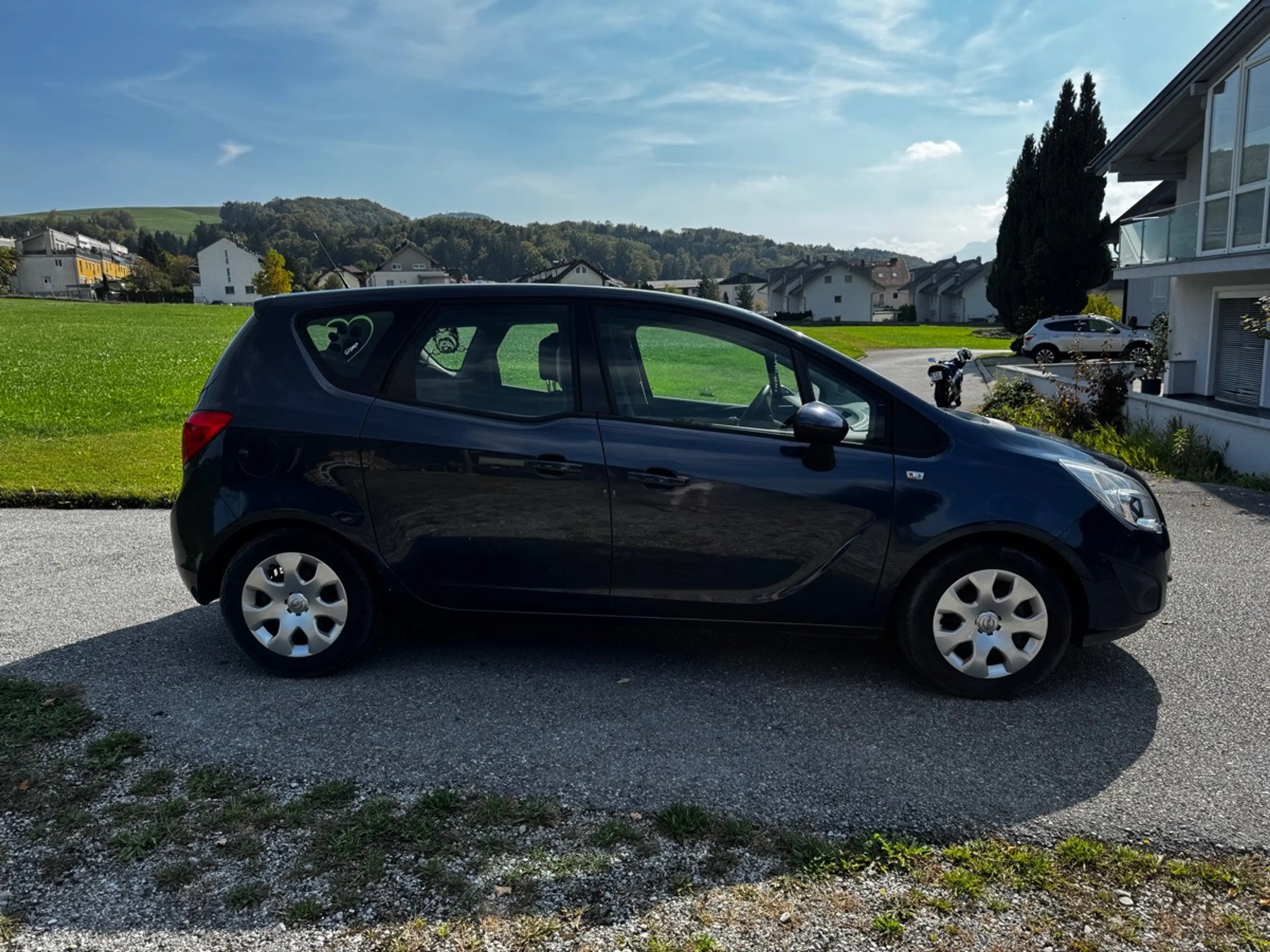 Opel Meriva 1,3 - jährliche Service bei Opel, Pickerl 10/26 NEU. — photo 5