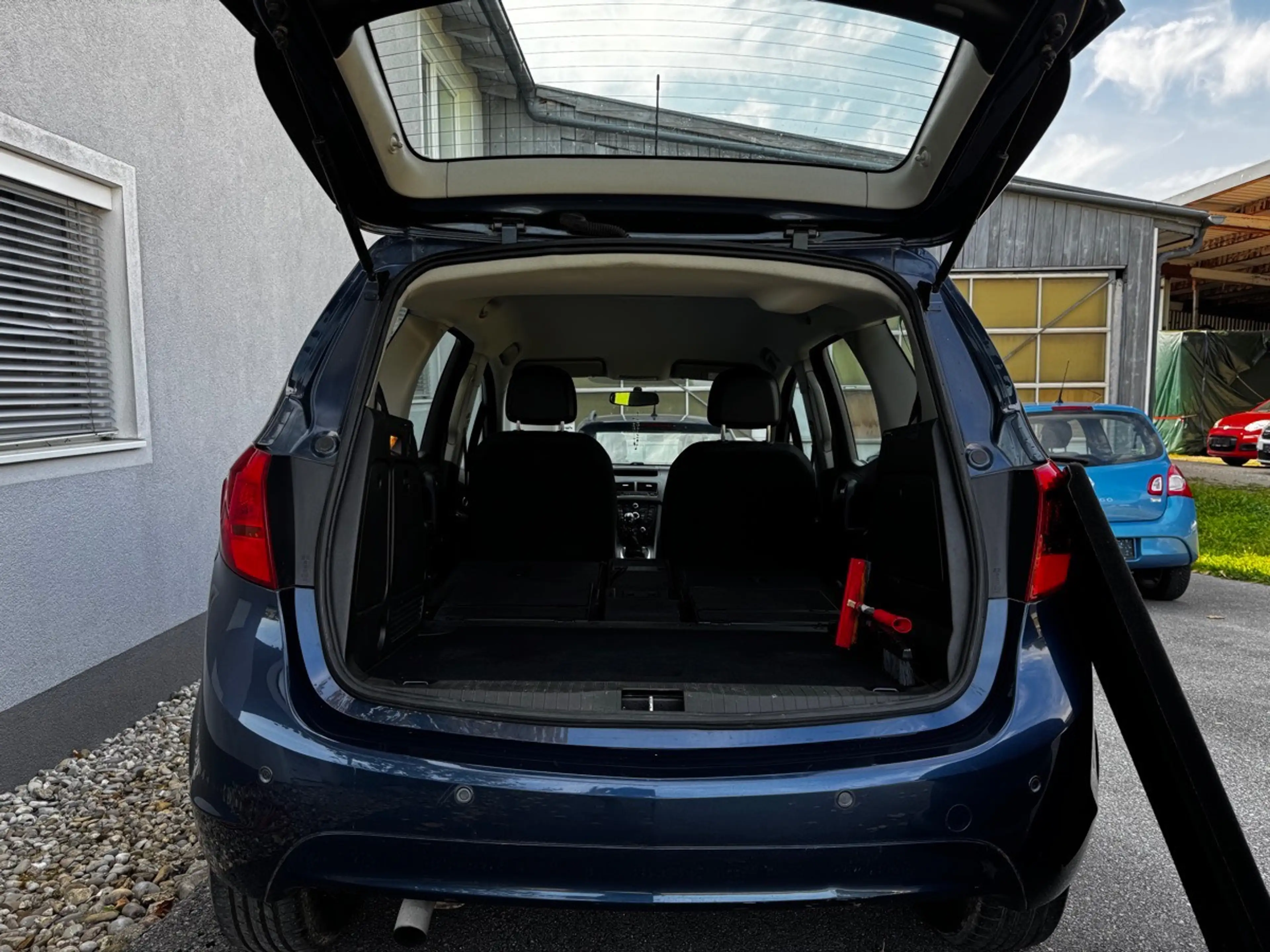 Opel Meriva 1,3 - jährliche Service bei Opel, Pickerl 10/26 NEU. — photo 13