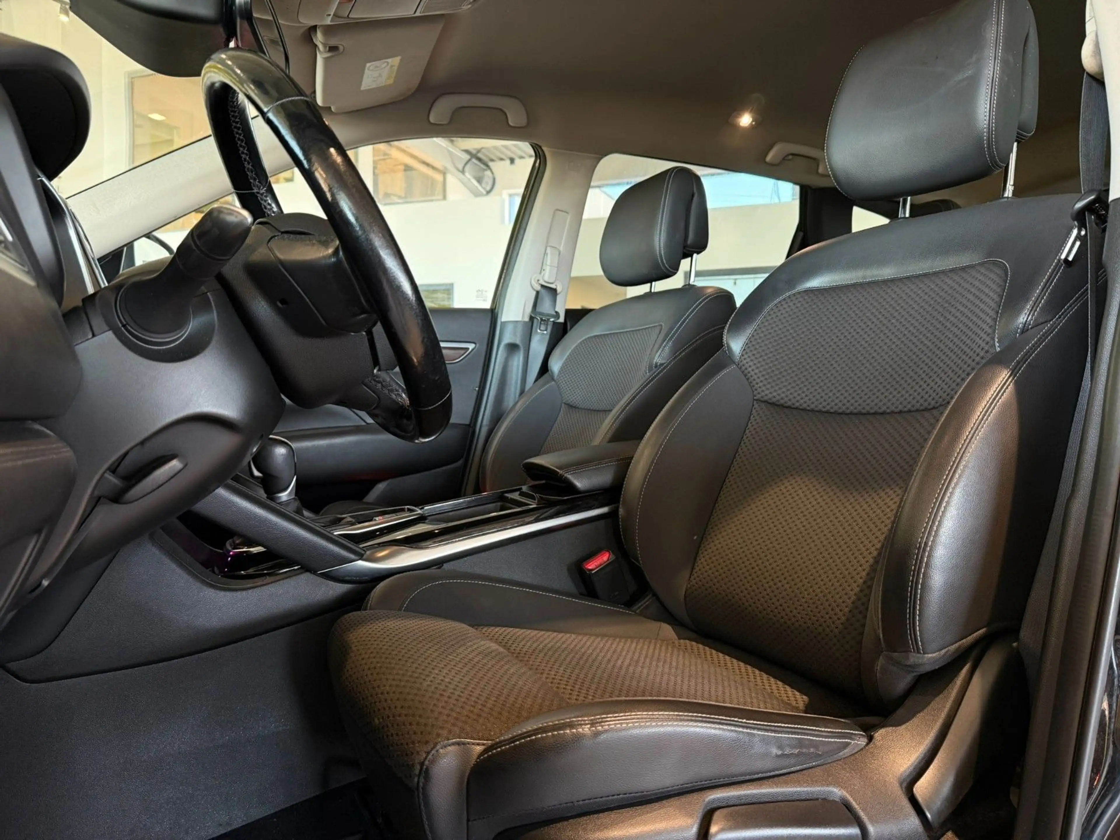 Renault Koleos Limited 4x4*AHK*Kamera*Ambiente*ACC* — photo 11