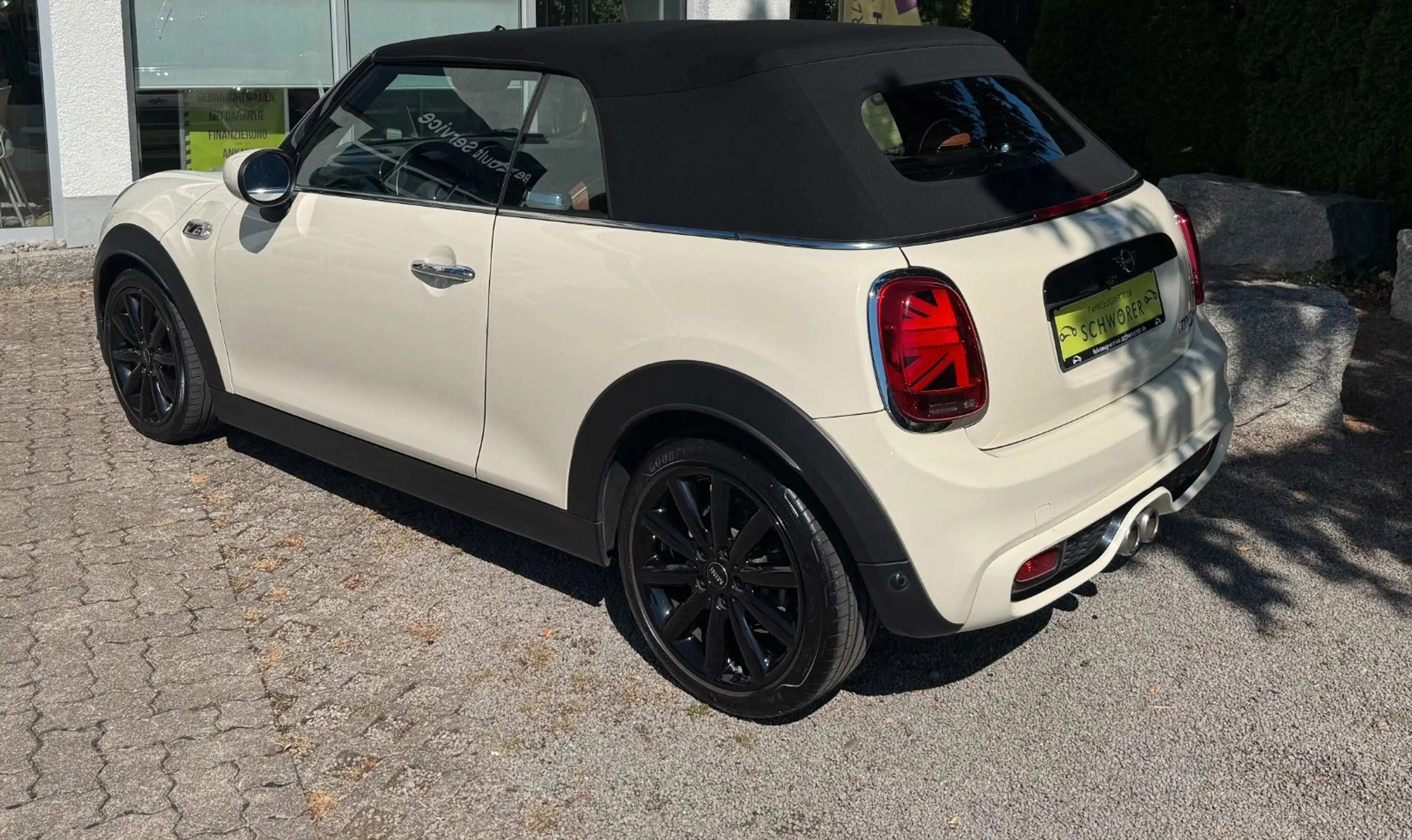 MINI Cooper S COOPER S Cabrio*Automatik Leder*Head-Up* — photo 4