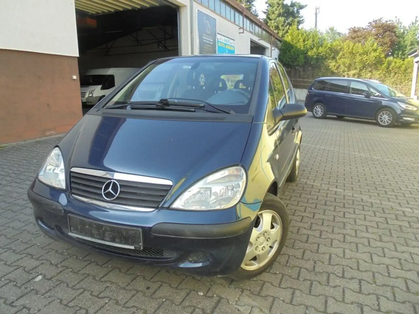 Mercedes-Benz A 140 A140CLASSIC TÜV 05/27;ROSTFREI;KLIMA;SEHR SAUBER plava - 1
