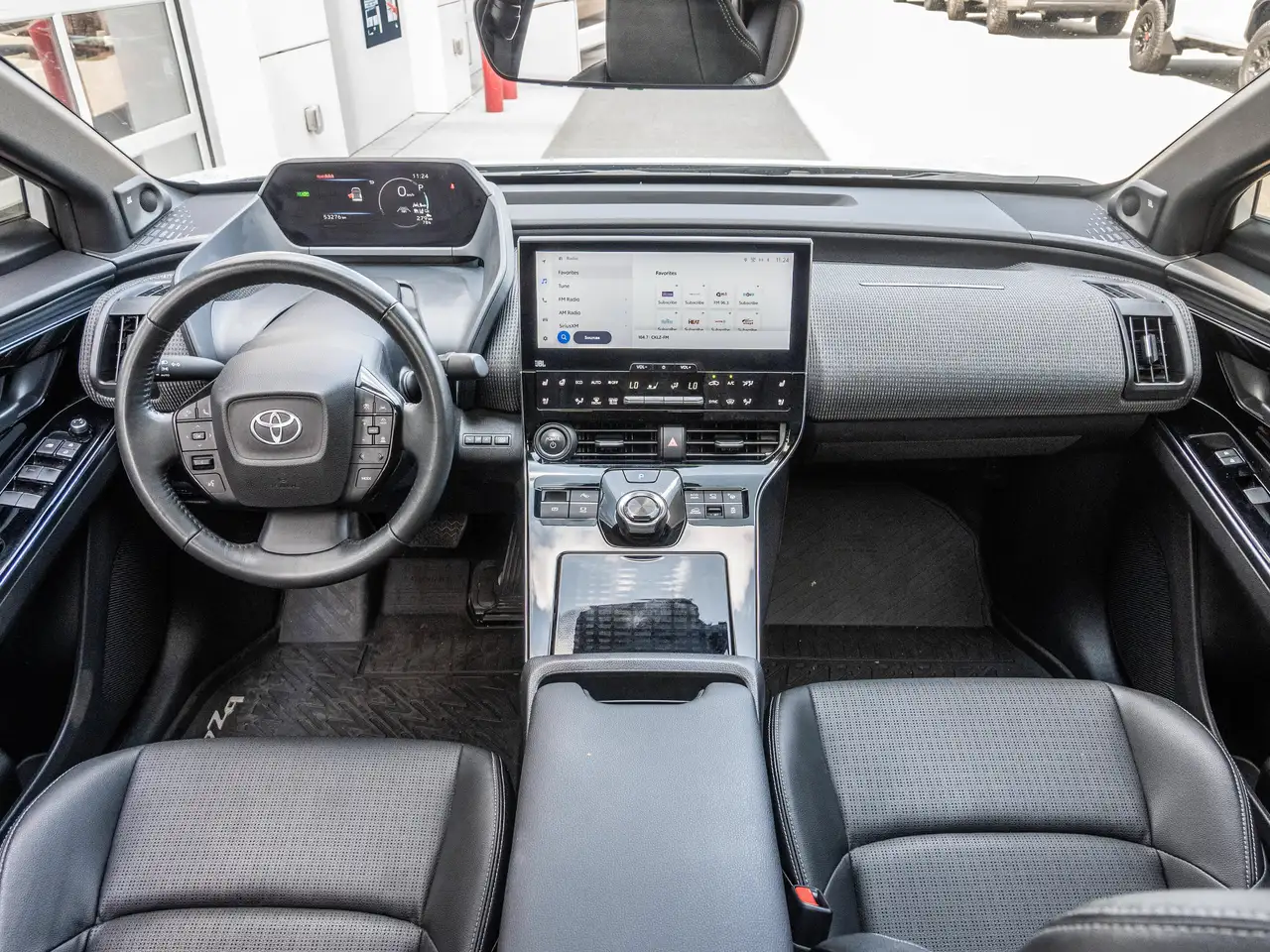 Toyota bZ4X снимка Toyota bZ4X