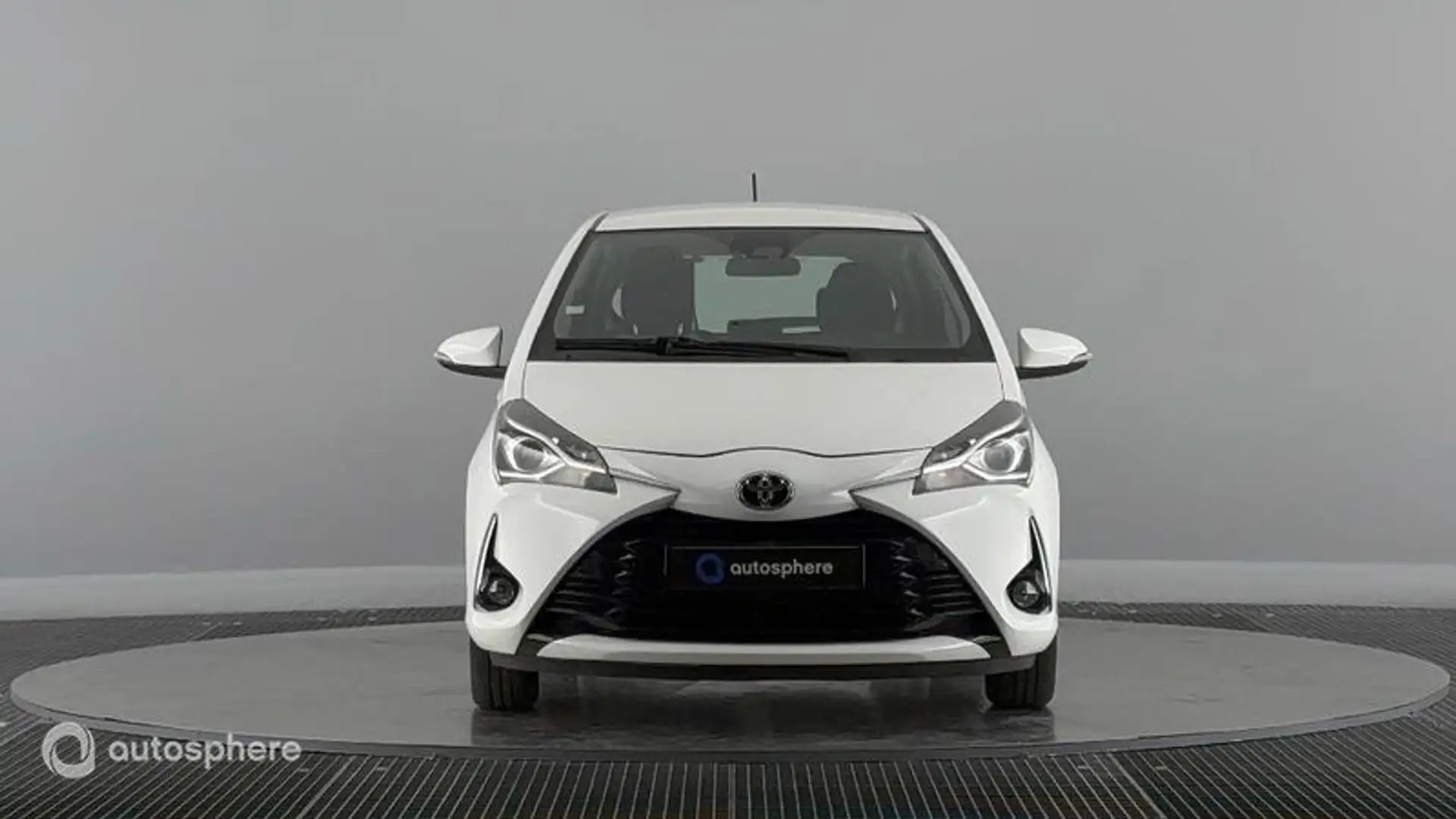 Toyota Yaris 100 VVT-i Dynamic 5p - 2