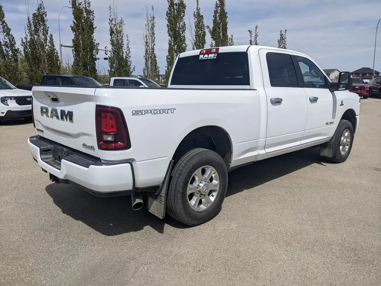 RAM 3500 снимка RAM 3500