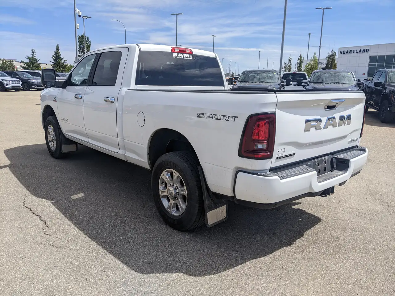 RAM 3500 снимка RAM 3500
