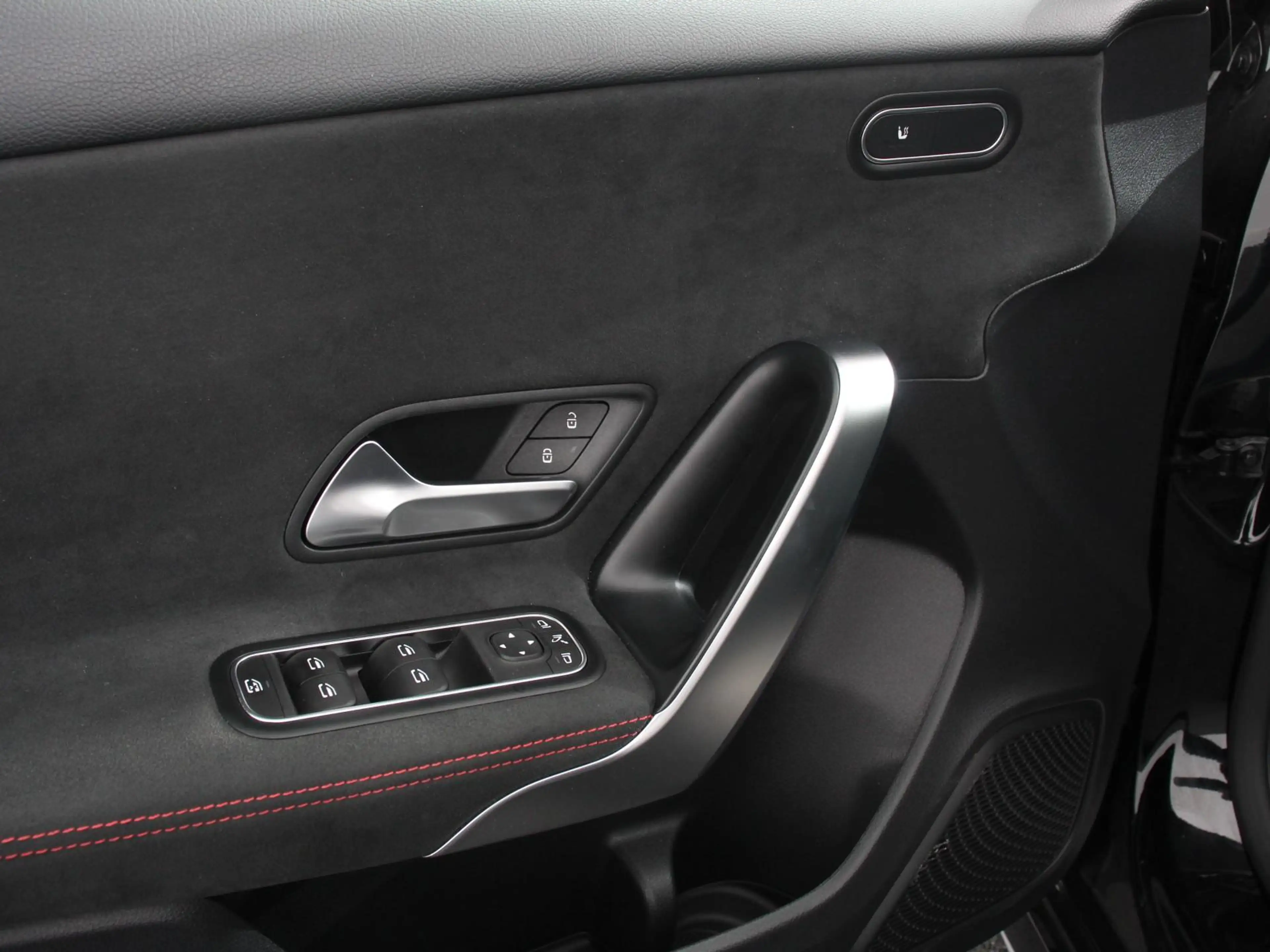 Mercedes-Benz A 200 Automaat AMG Line Navigatie Climate Control Camera — photo 13