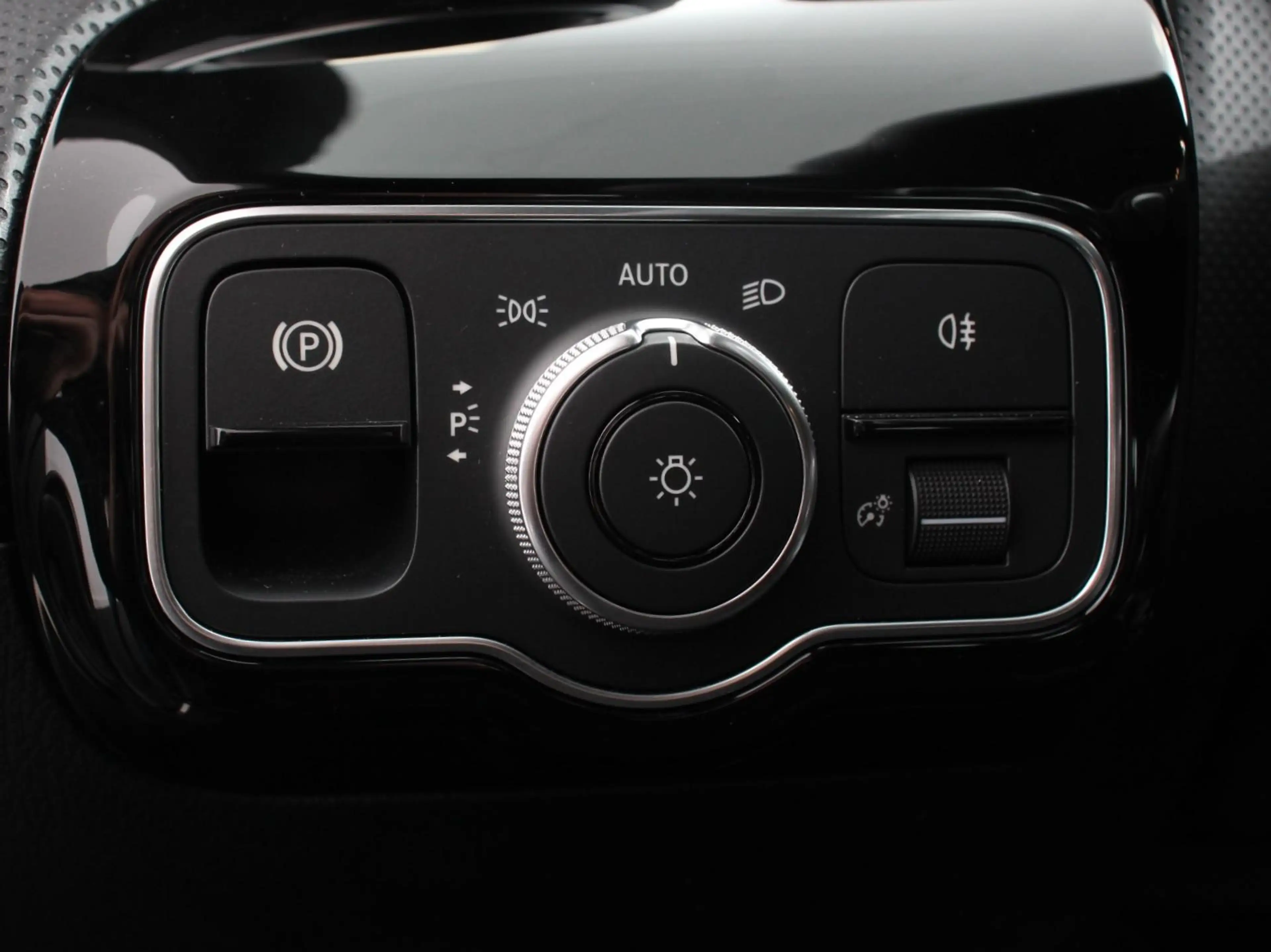 Mercedes-Benz A 200 Automaat AMG Line Navigatie Climate Control Camera — photo 14