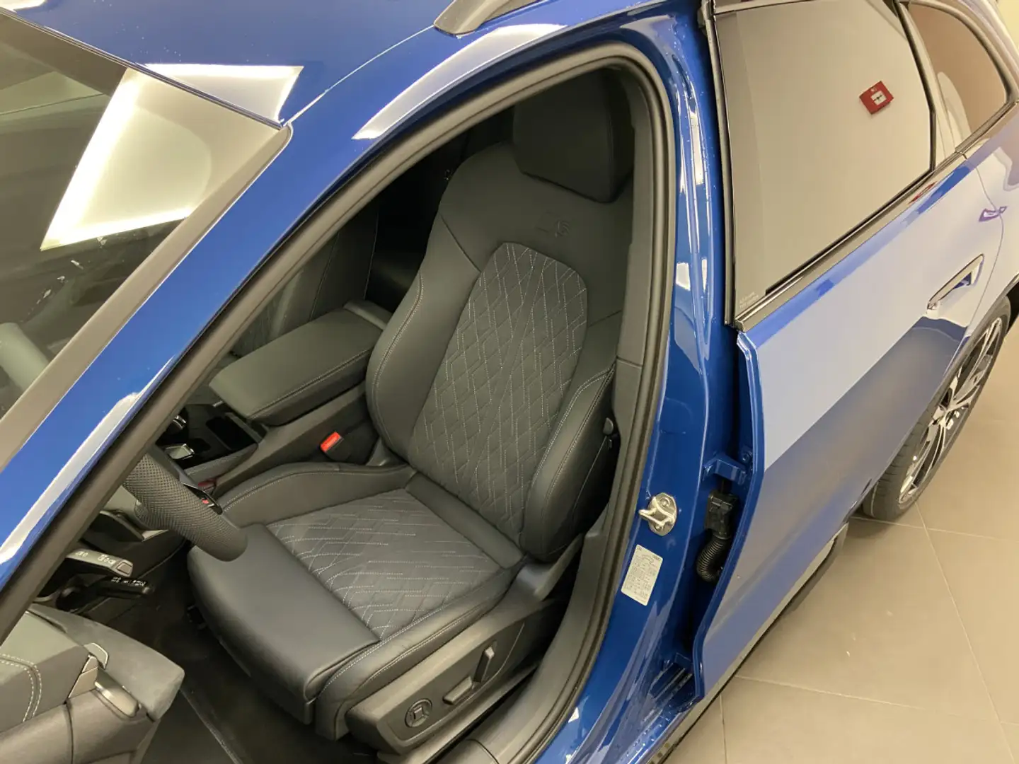 Audi A5 Avant S line TFSI quattro 204ch S tronic Bleu - 2