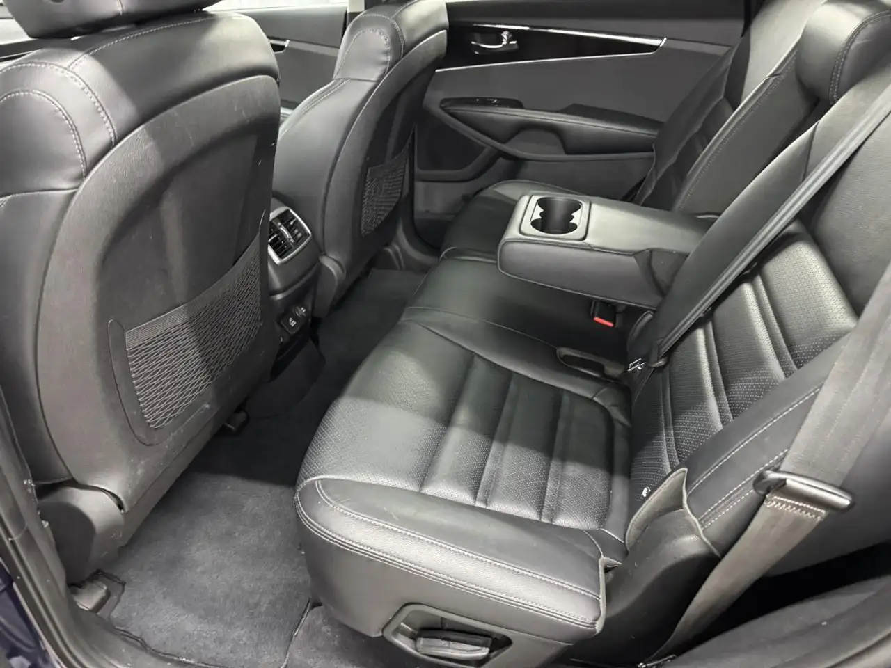 Kia Sorento снимка Kia Sorento