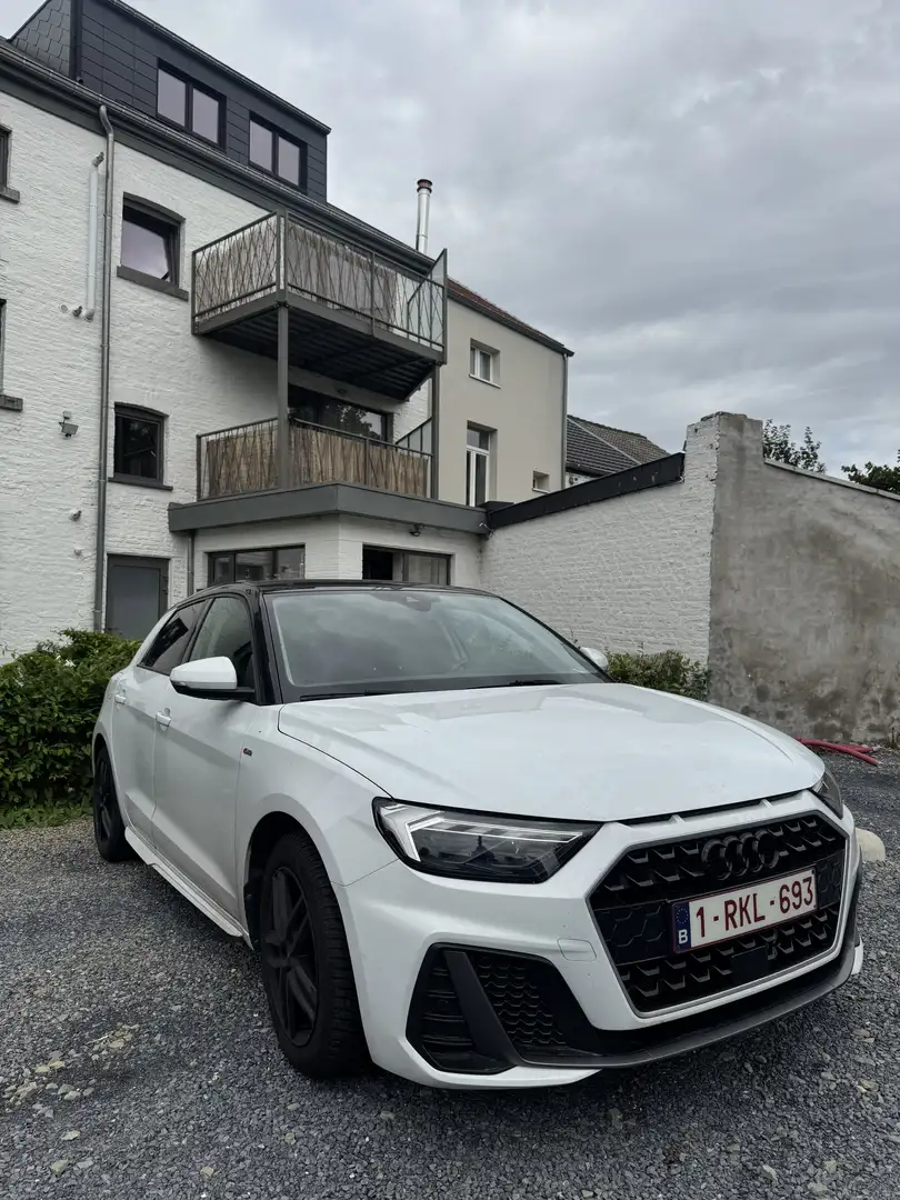 Audi A1 Sportback 30 TFSI S line (EU6AP) - 1