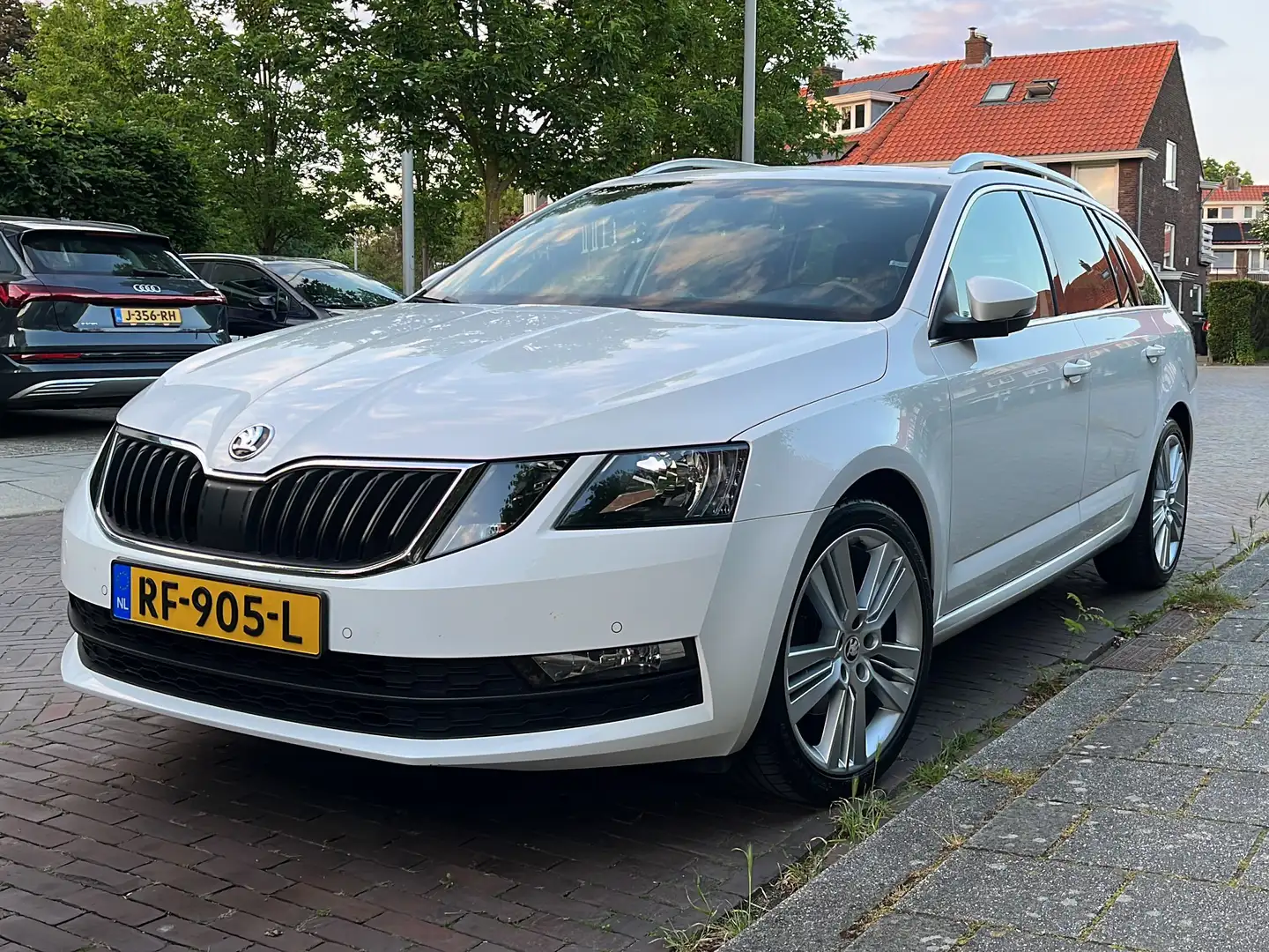 Skoda Octavia Octavia 1.0 TSI Grt Amb. Bns Wit - 1