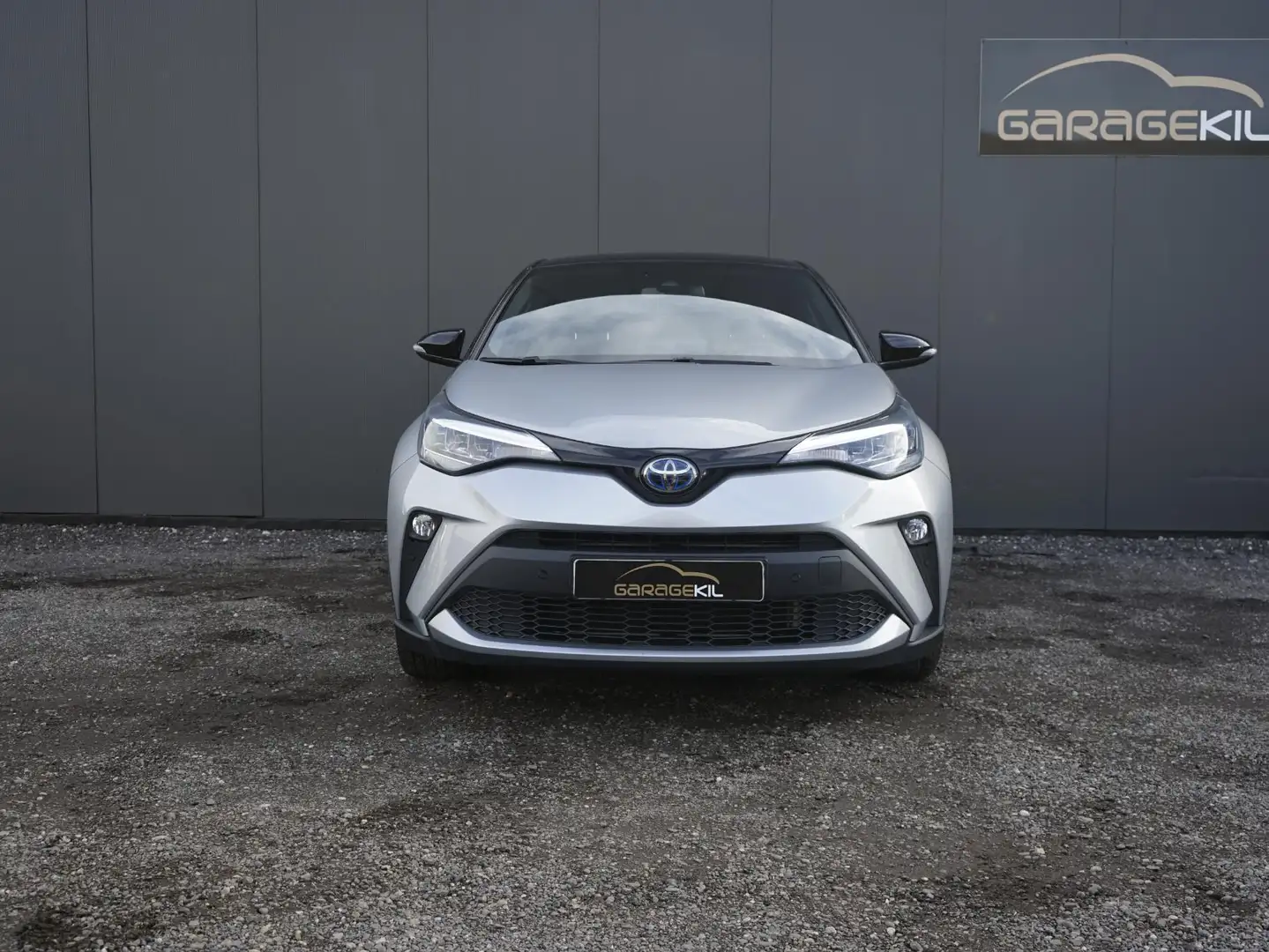 Toyota C-HR 1.8 Hybrid Team D Dealer onderh. / Keyless / Carpl Grijs - 2