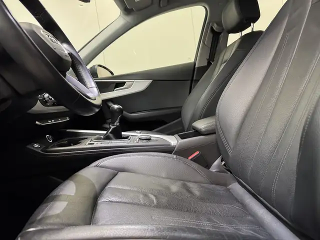 Audi A4 view 9