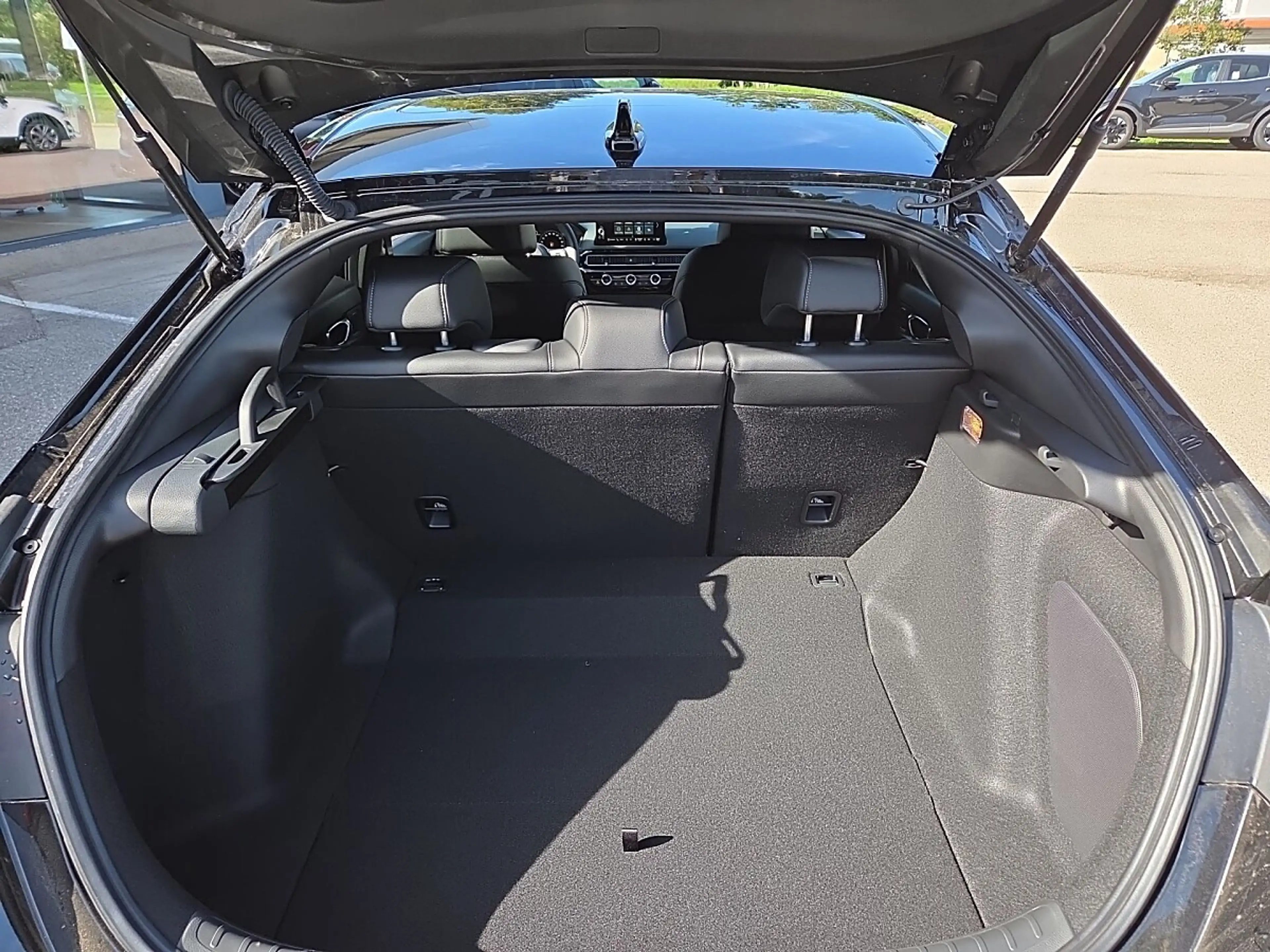 Honda Civic 2.0 i-MMD Hybrid Advance e-CVT Aut. — photo 9