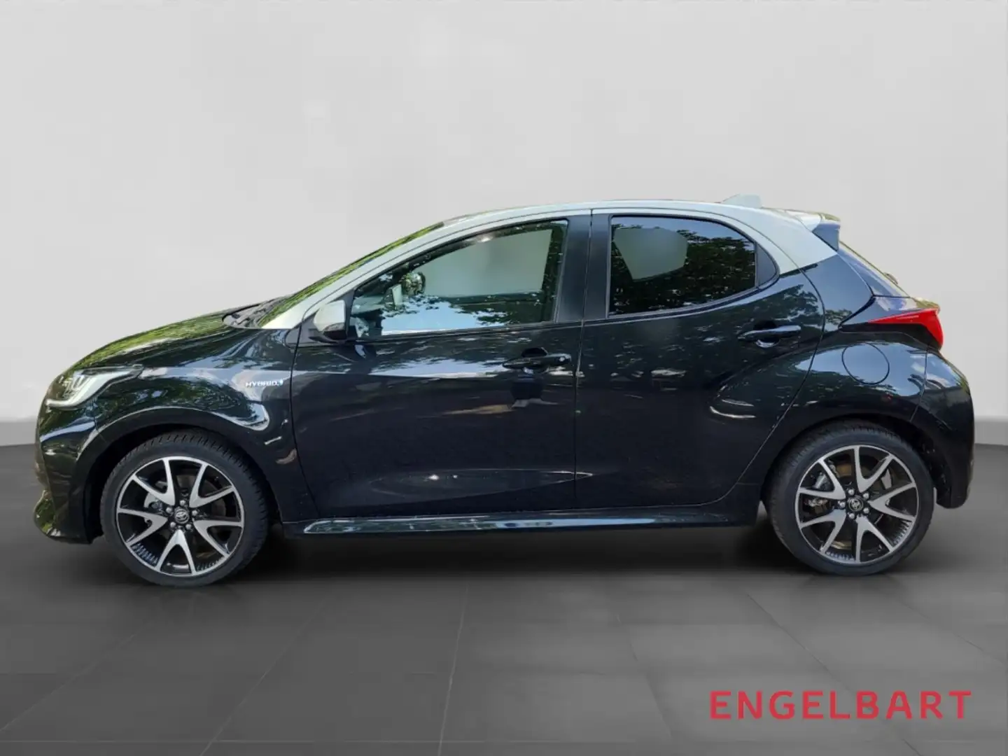 Toyota Yaris Hybrid Style 1.5 Dual-VVT-iE  Head-up Totwinklel N Schwarz - 2