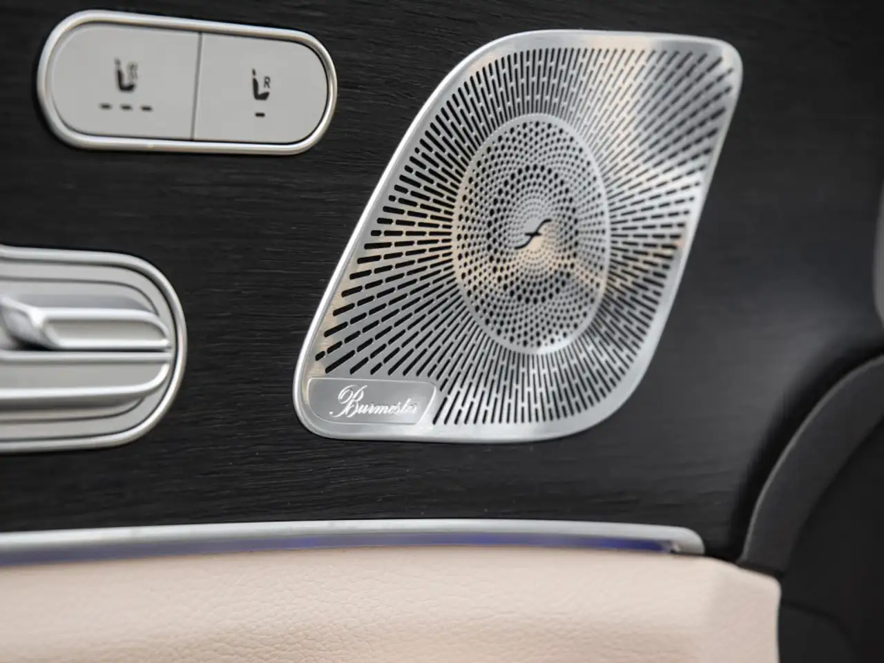 Mercedes-Benz GLE снимка Mercedes-Benz GLE