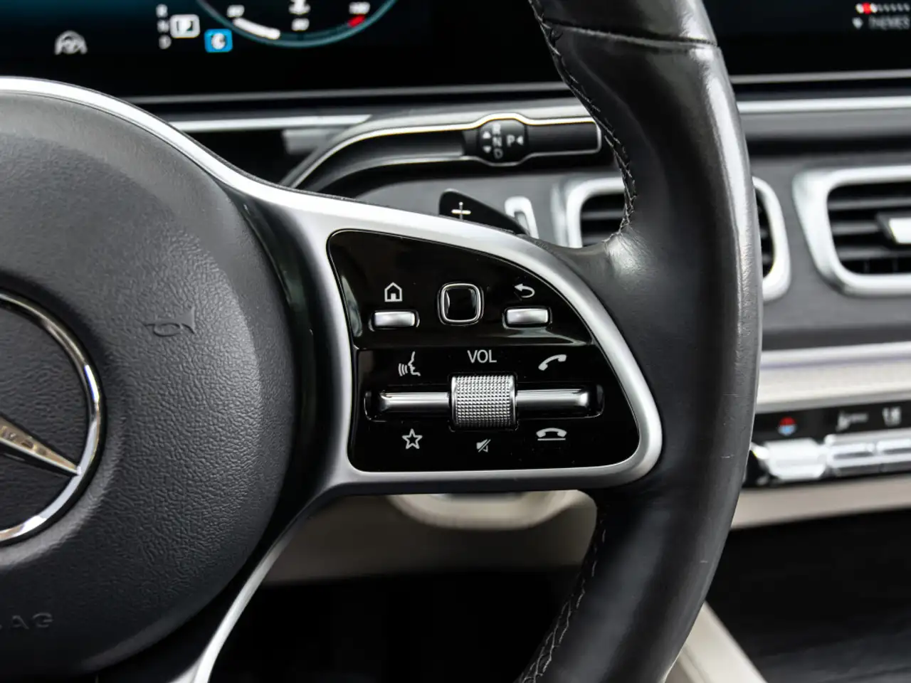 Mercedes-Benz GLE снимка Mercedes-Benz GLE