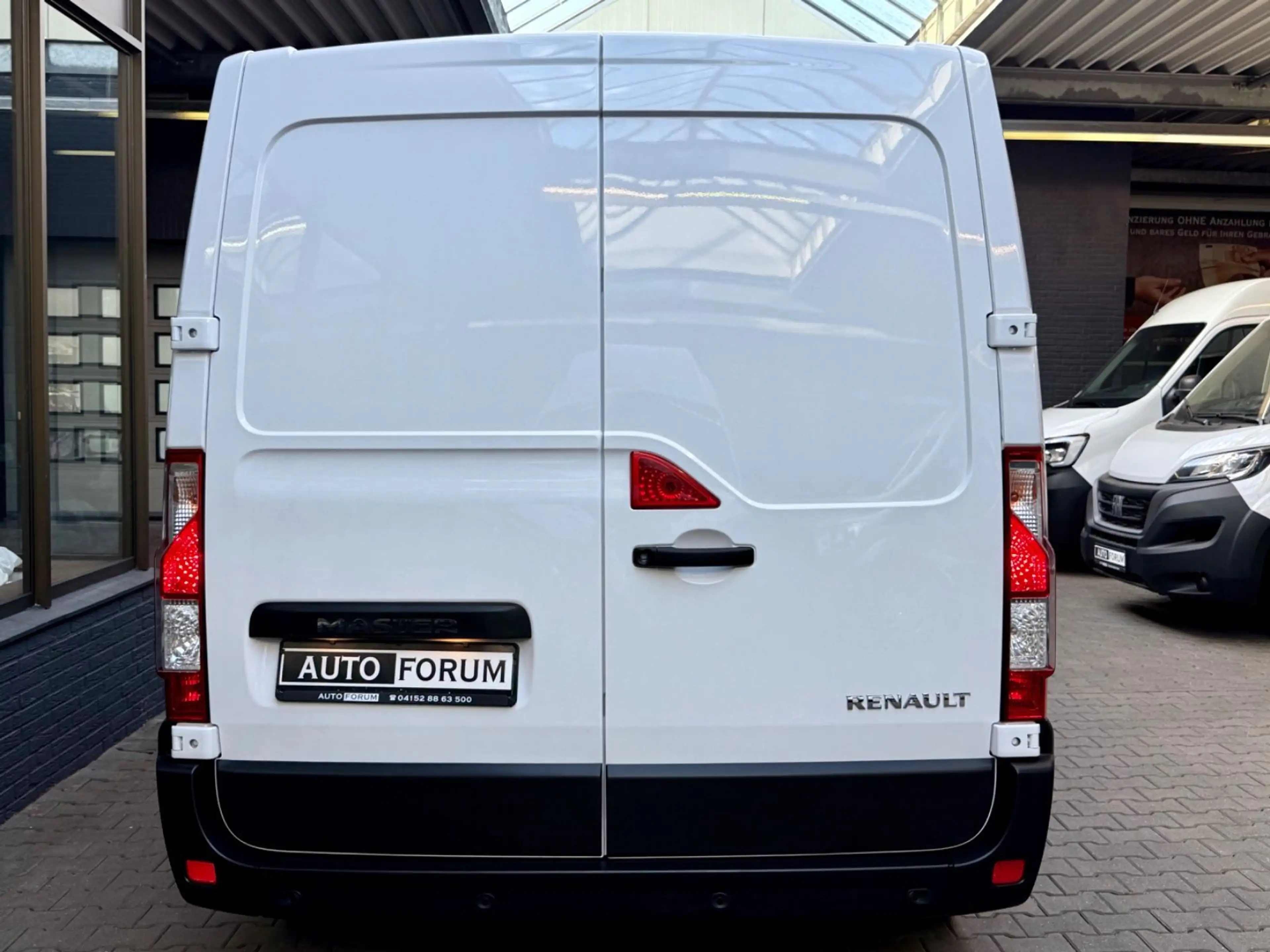 Renault Master 2.3 D L1H1 3,3t KLIMA 3SITZE PDC TEMPOMAT — photo 10