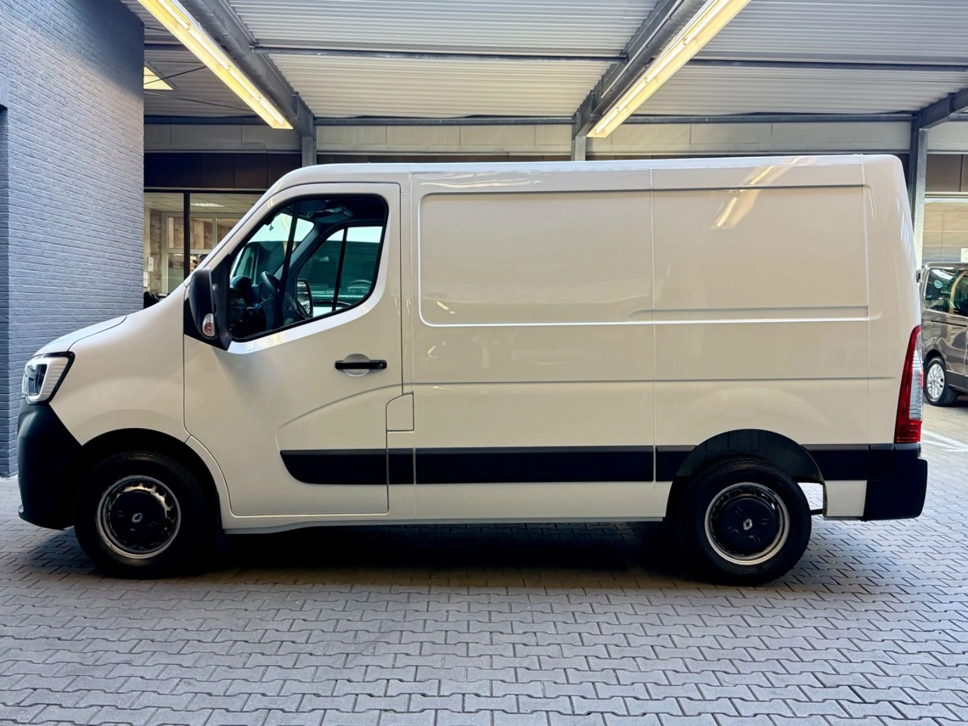 Renault Master 2.3 D L1H1 3,3t KLIMA 3SITZE PDC TEMPOMAT — photo 7