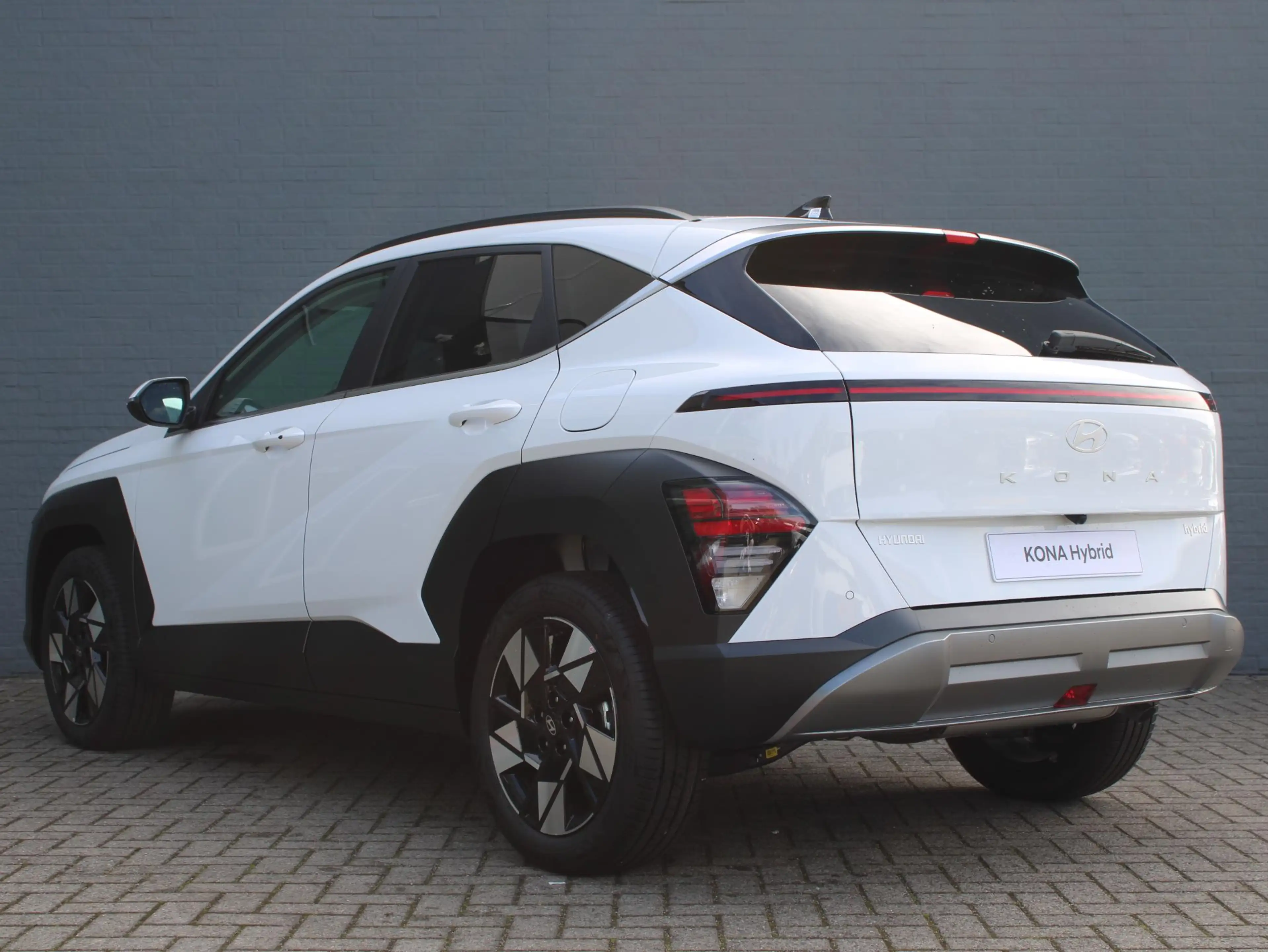 Hyundai KONA 1.6 GDI HEV Premium Sky — photo 7