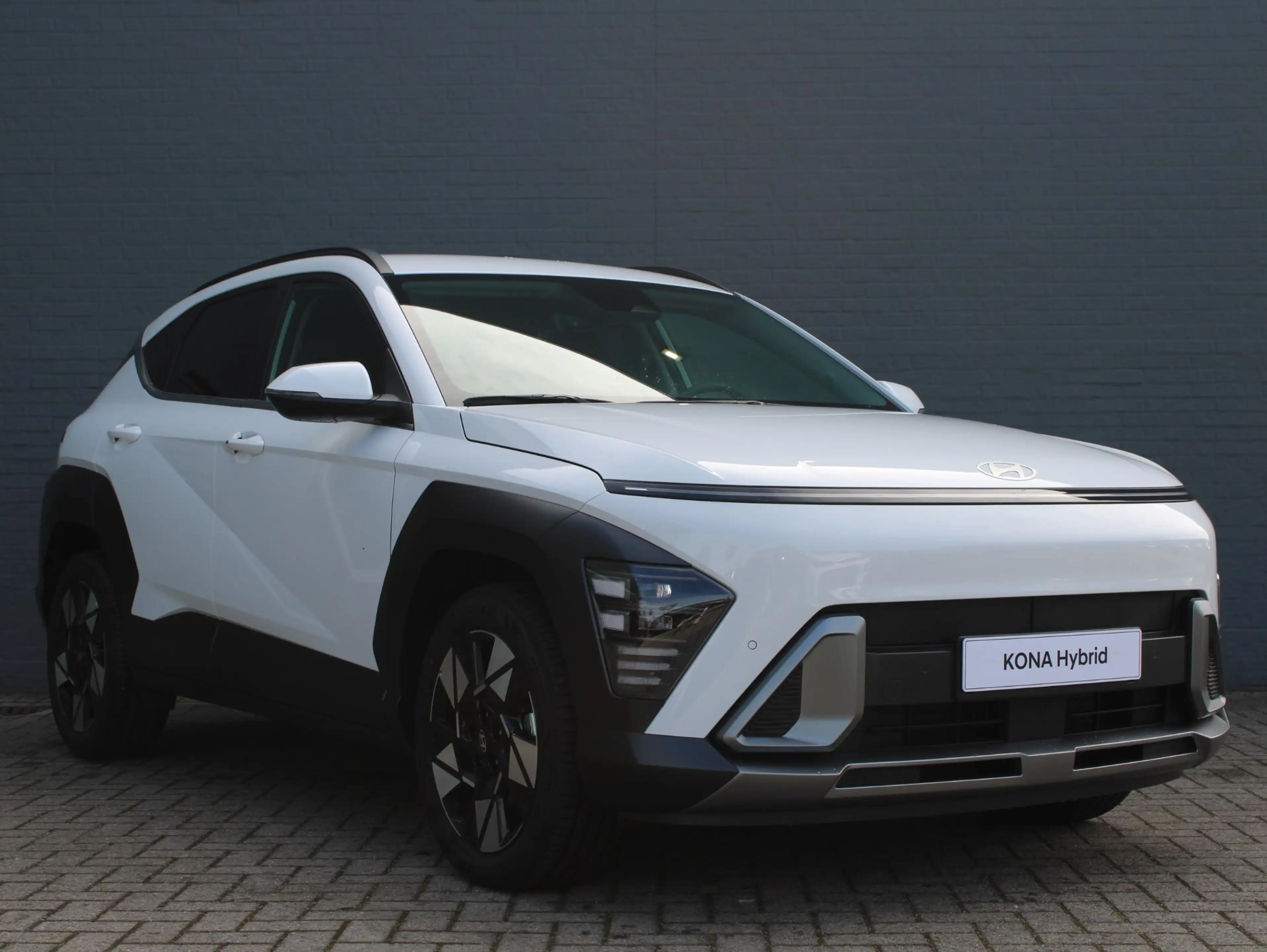 Hyundai KONA 1.6 GDI HEV Premium Sky — photo 3