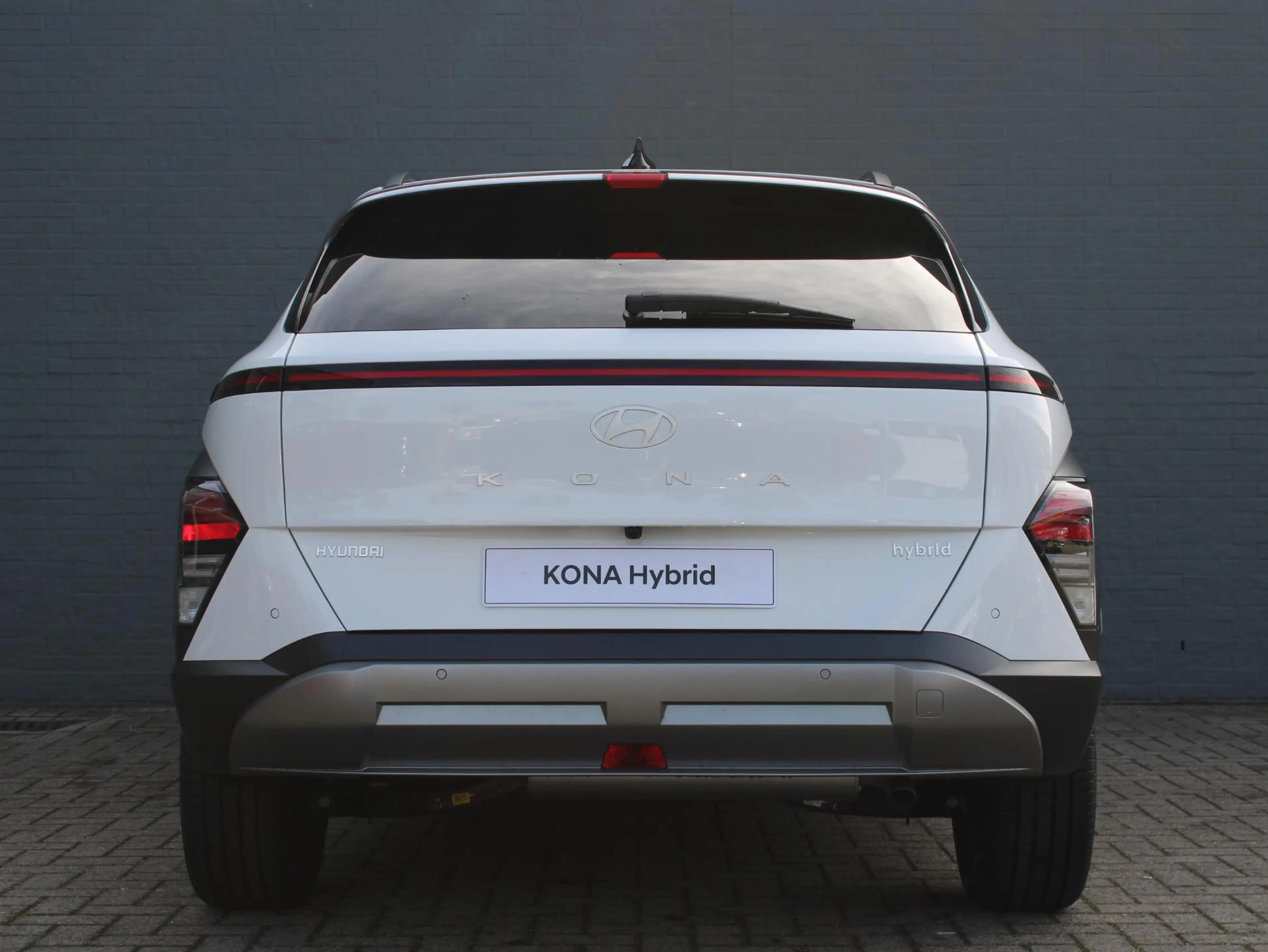 Hyundai KONA 1.6 GDI HEV Premium Sky — photo 6