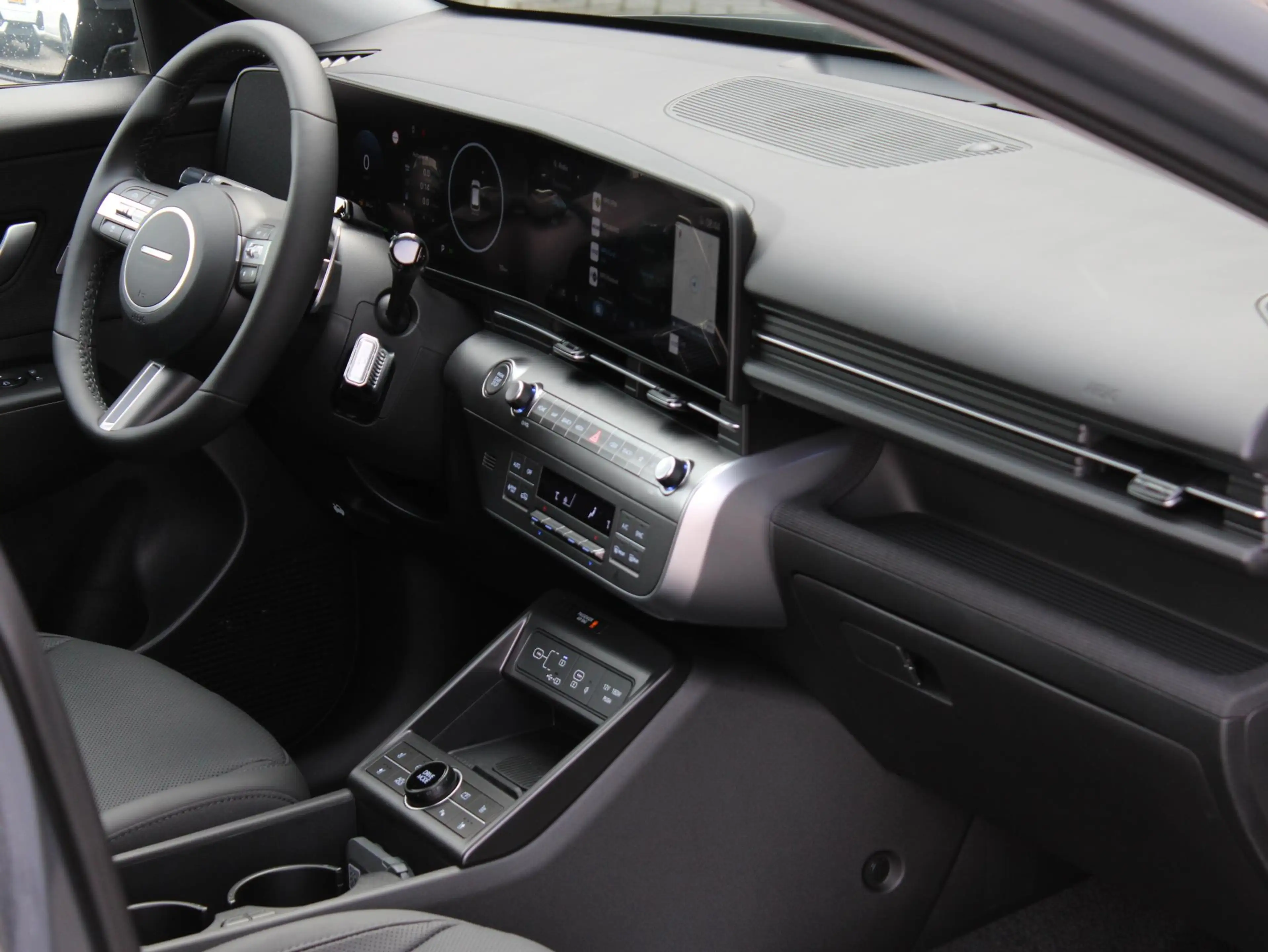 Hyundai KONA 1.6 GDI HEV Premium Sky — photo 15