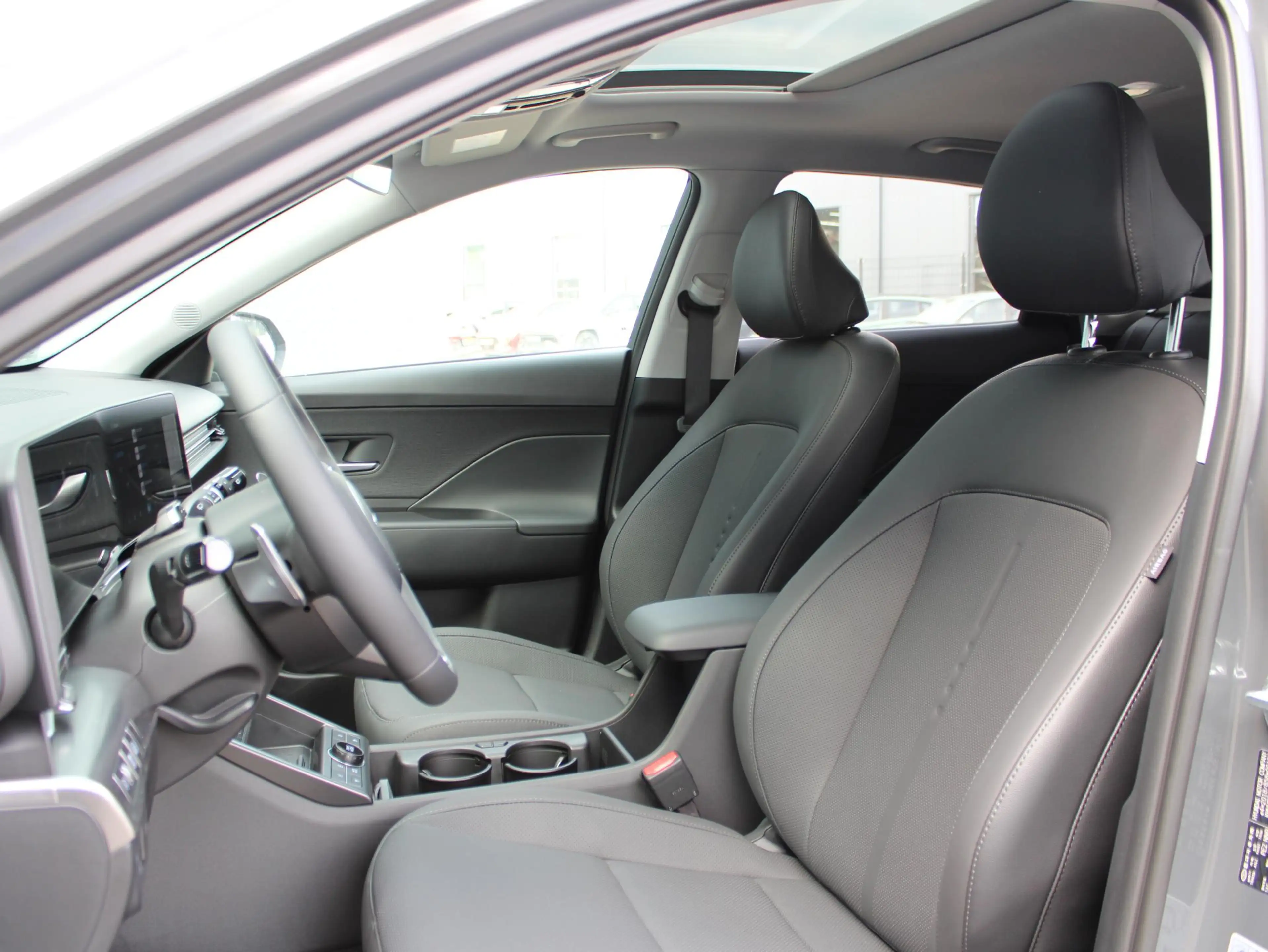 Hyundai KONA 1.6 GDI HEV Premium Sky — photo 9